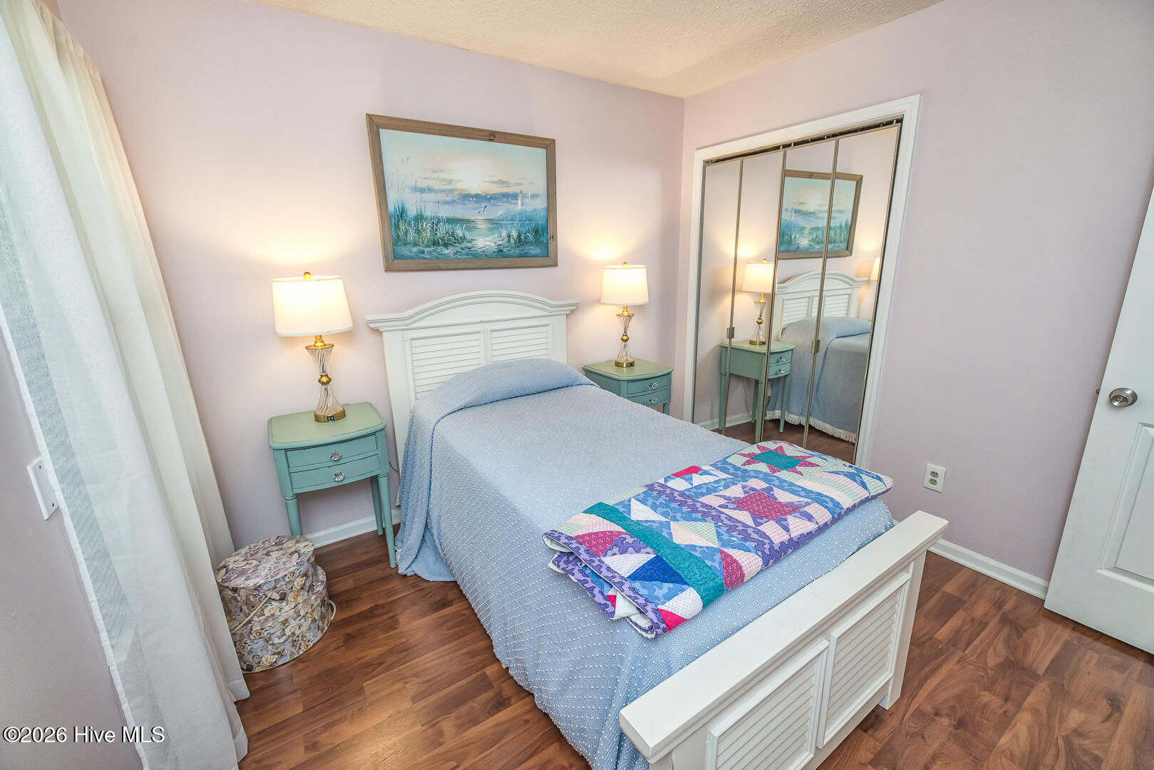 100548540 | Photo 15