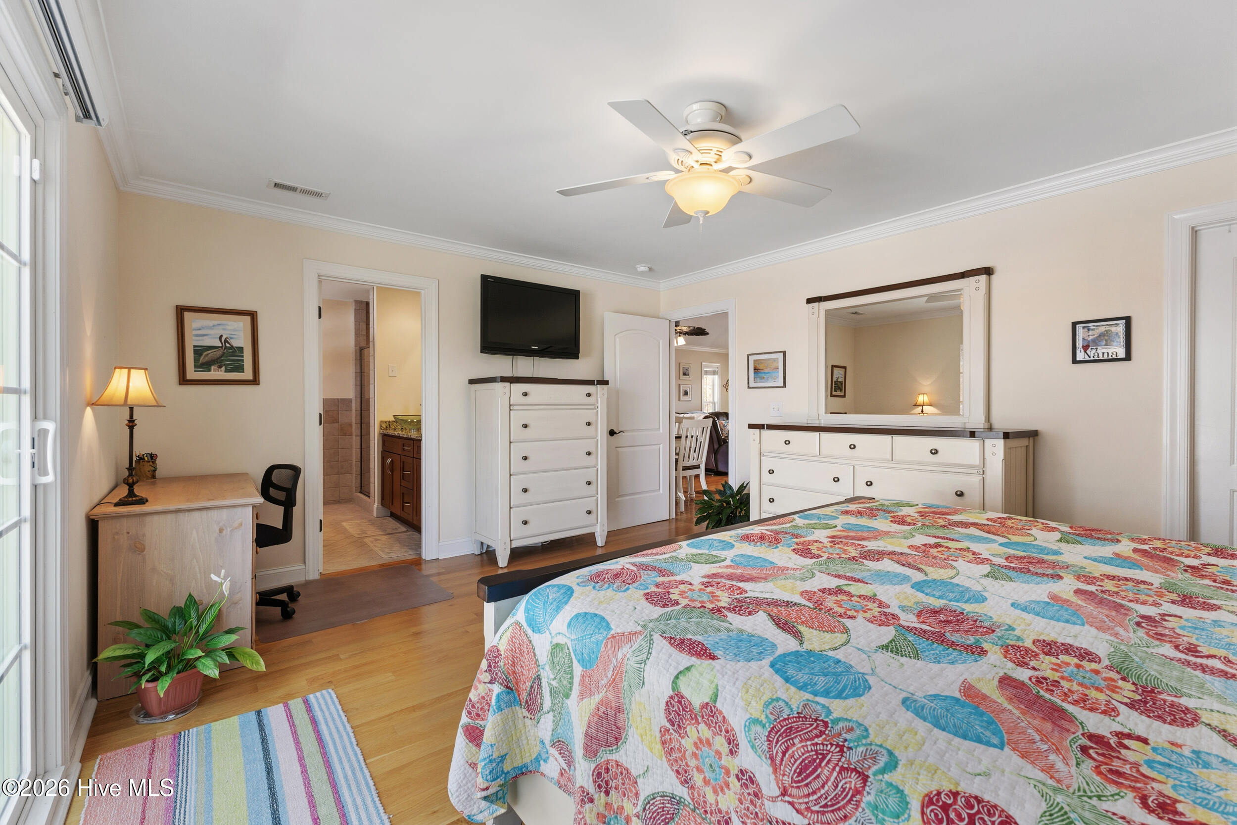 100564508 | Photo 13