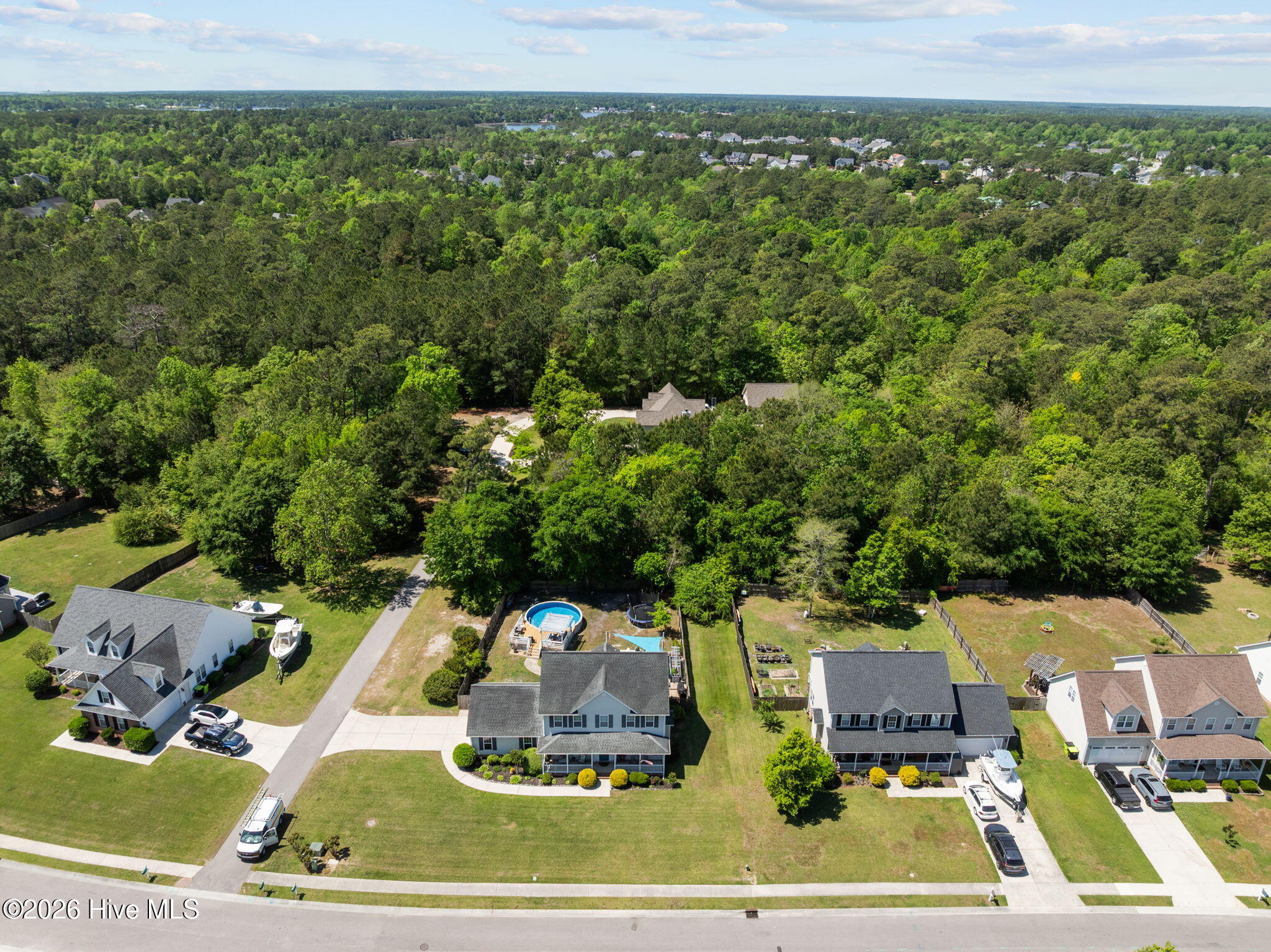 100568672 | Photo 48