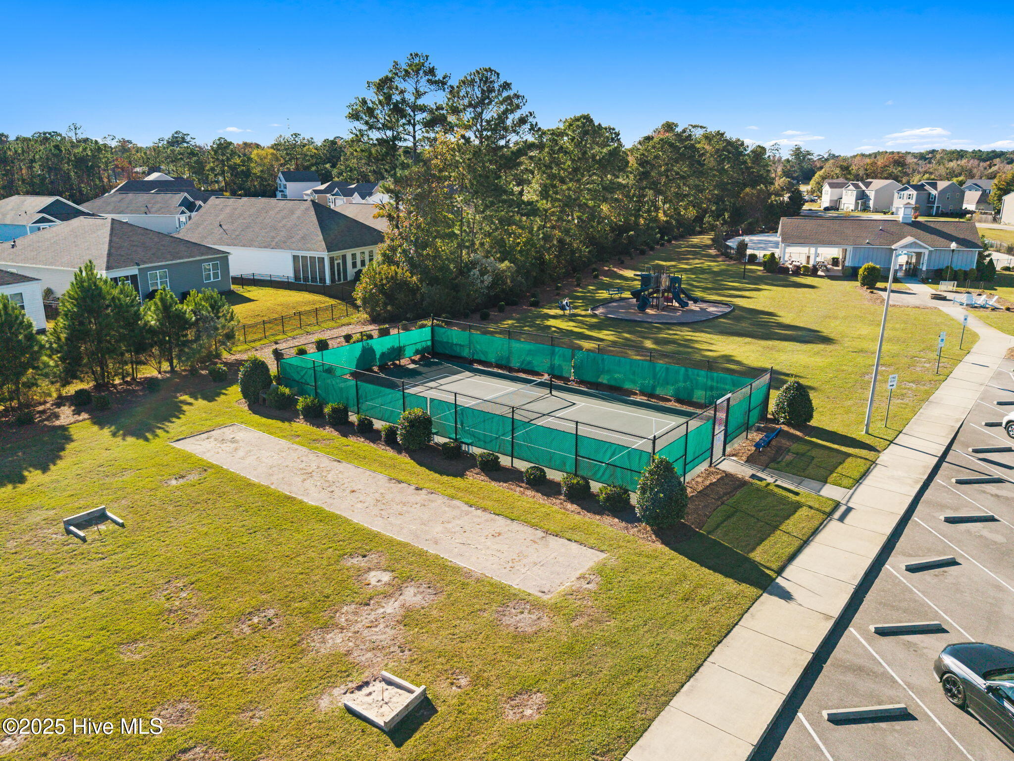 100538184 | Photo 63