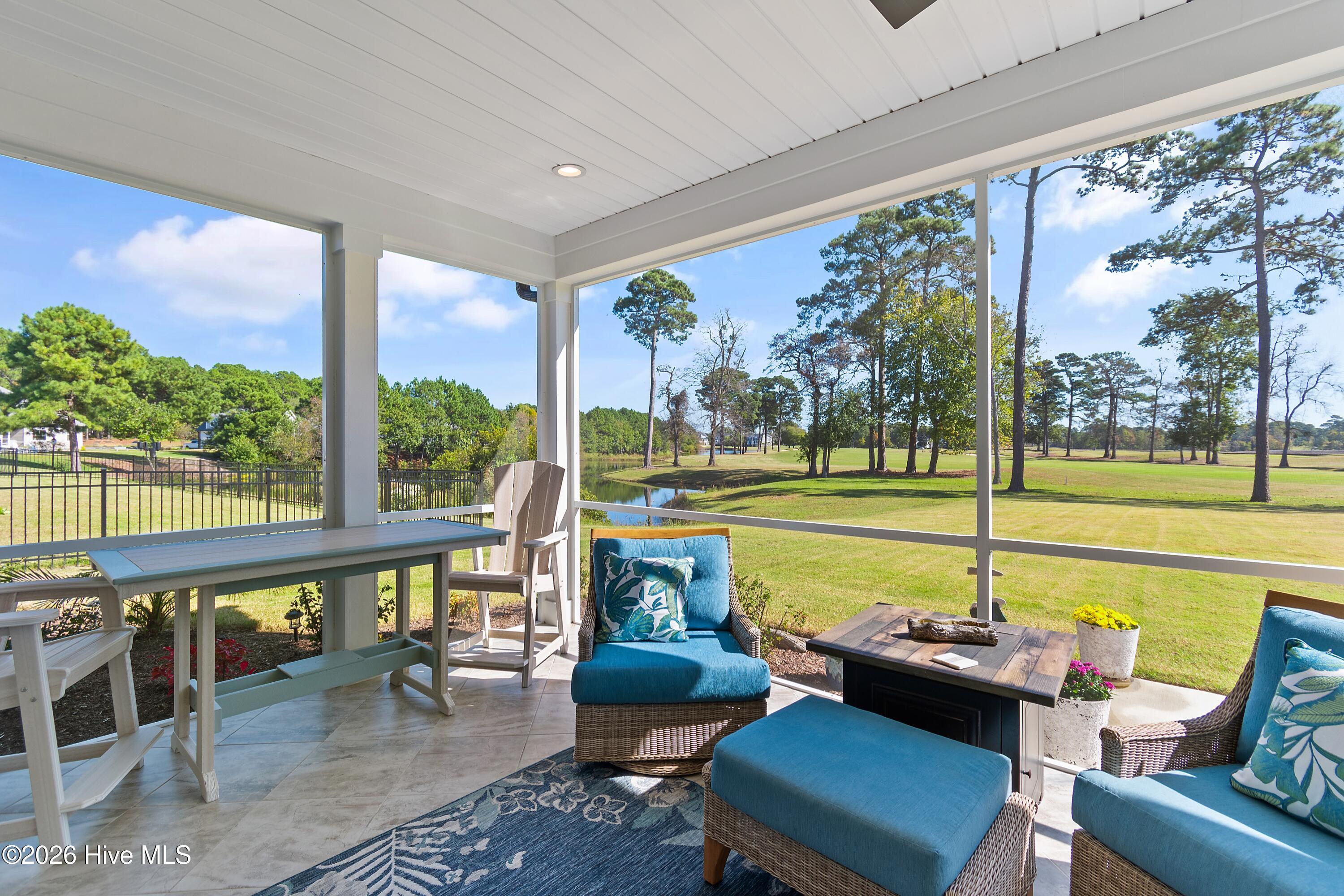 100554394 | Photo 46