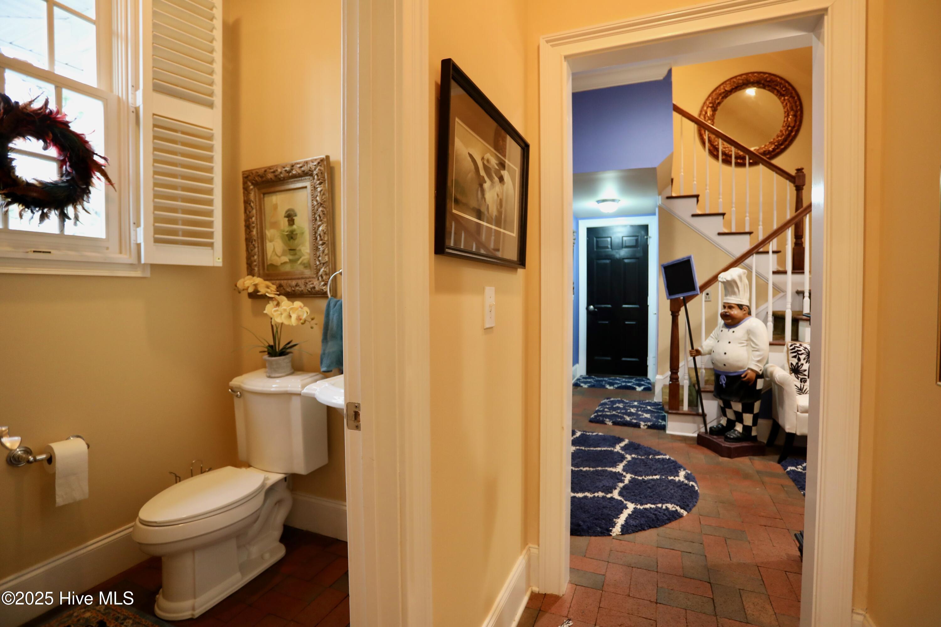 Half Bath off Utility Rm/Laundry