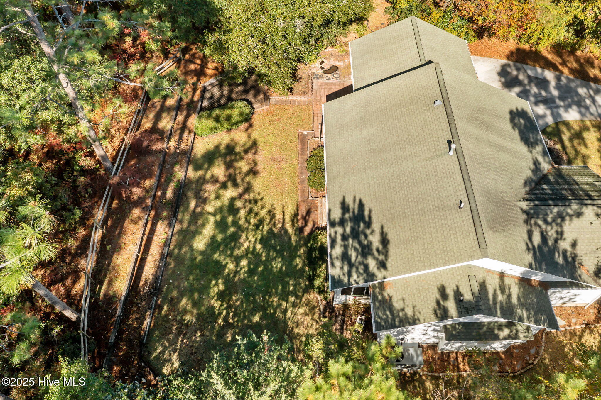 100540232 | Photo 45