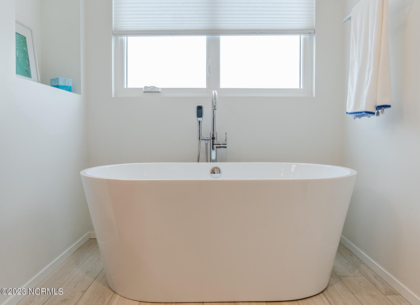 100552304 | Photo 28