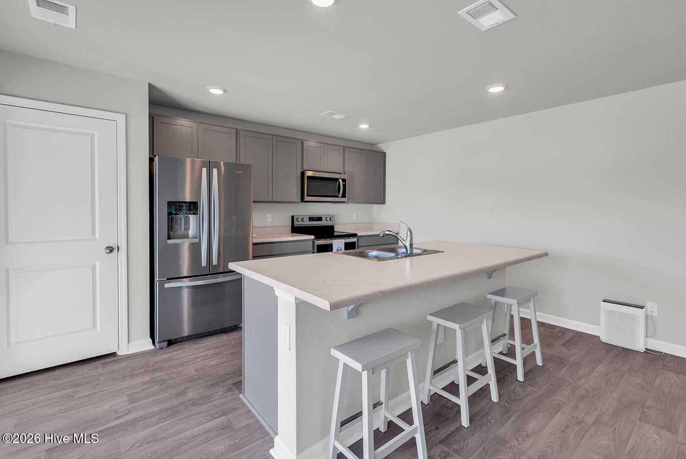 100554771 | Photo 13