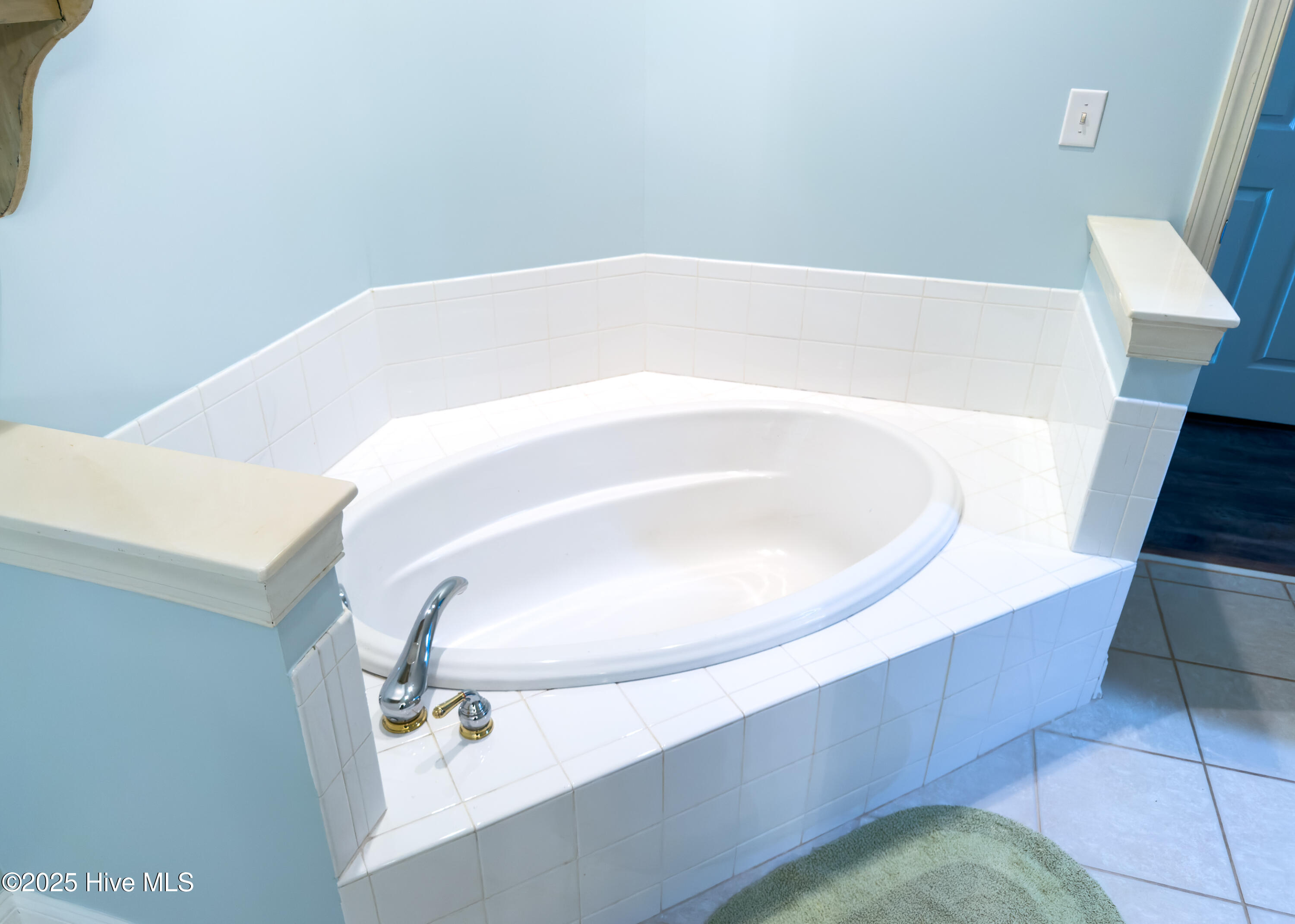 100547158 | Photo 27