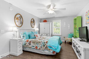 100505166 | Photo 25