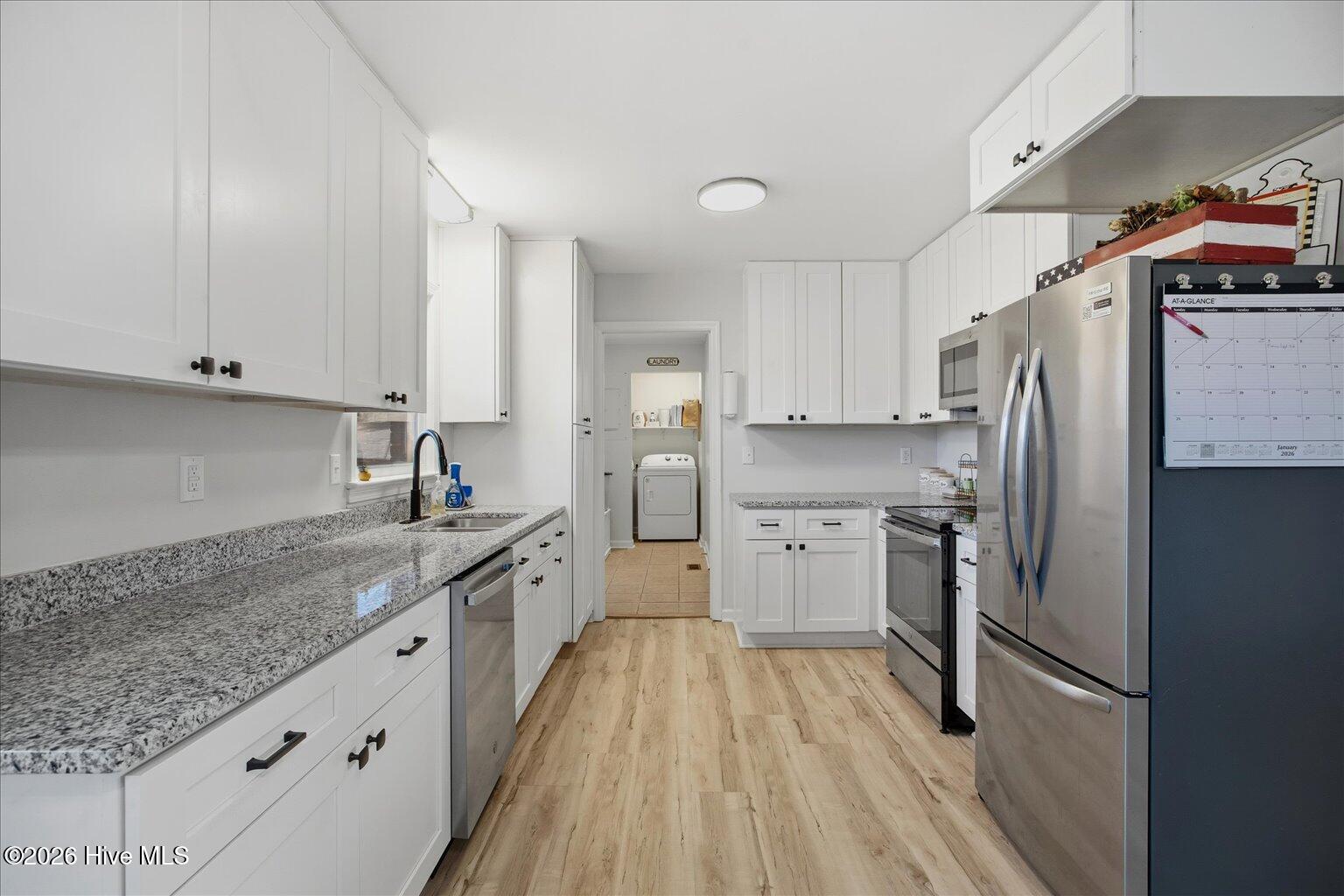 100548025 | Photo 12