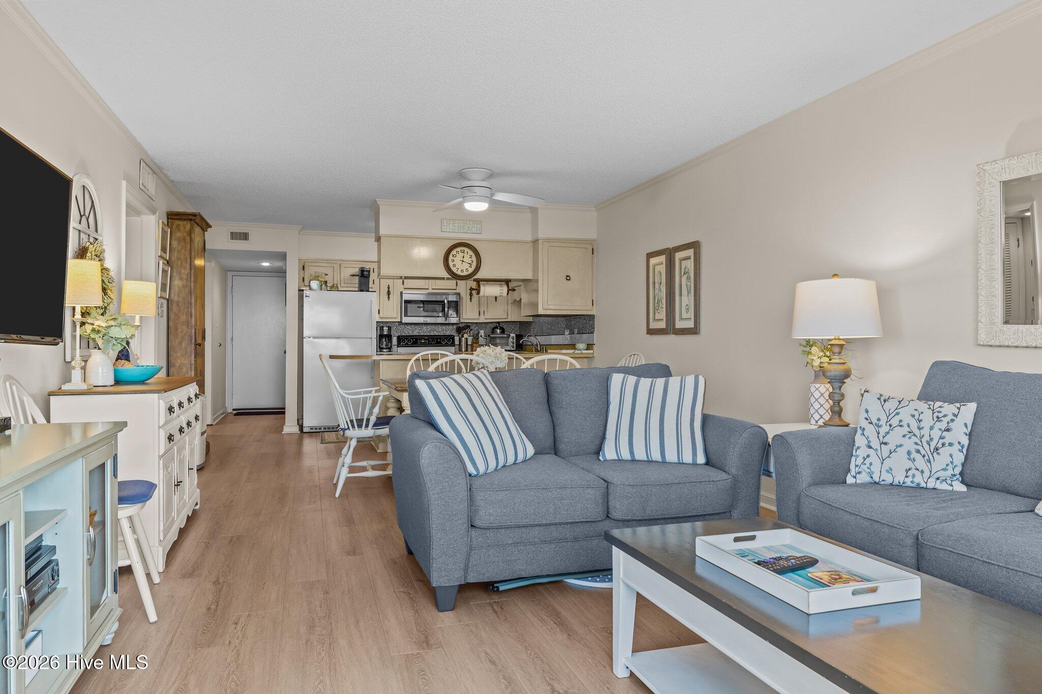 100551038 | Photo 17