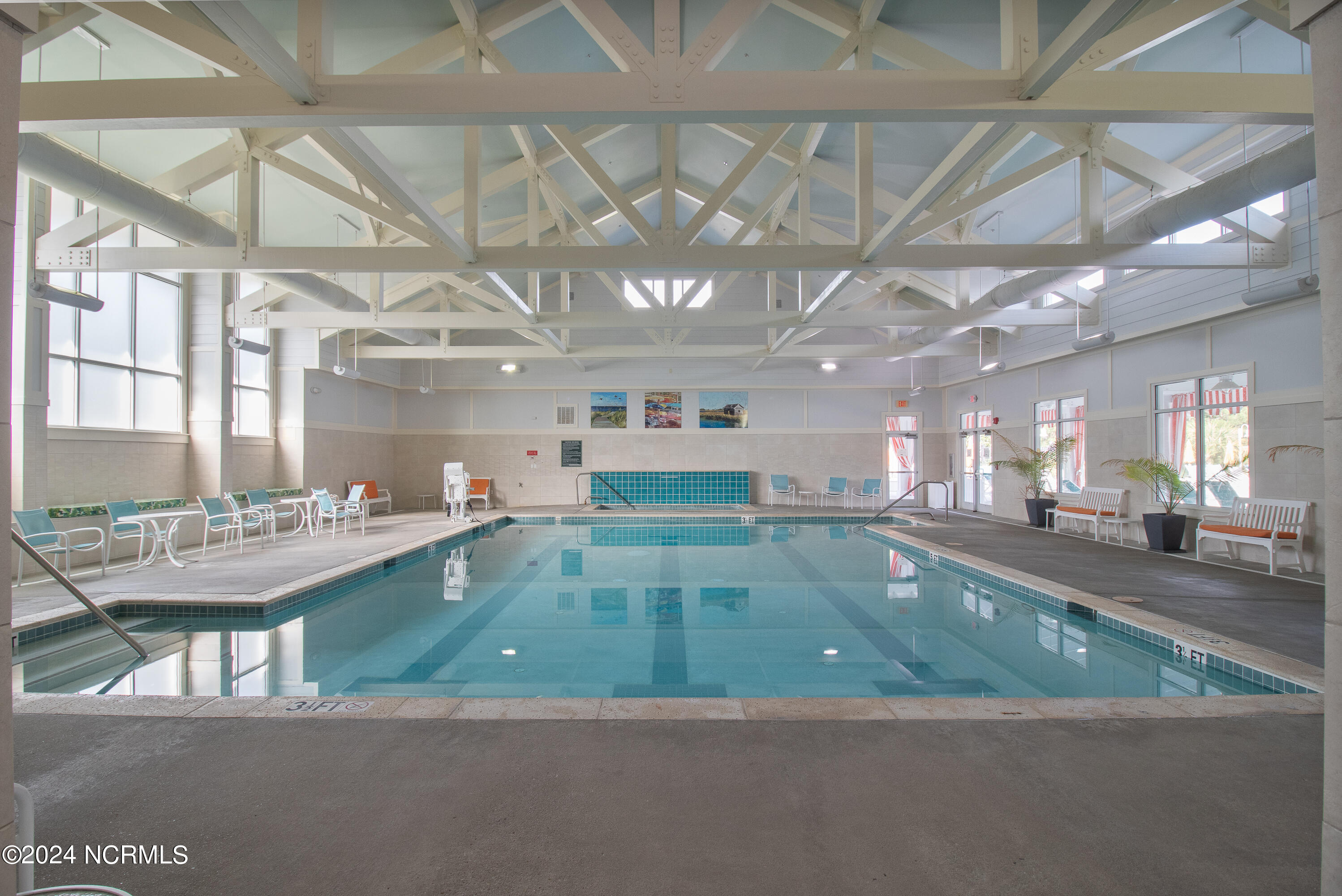 100540781 | Photo 14