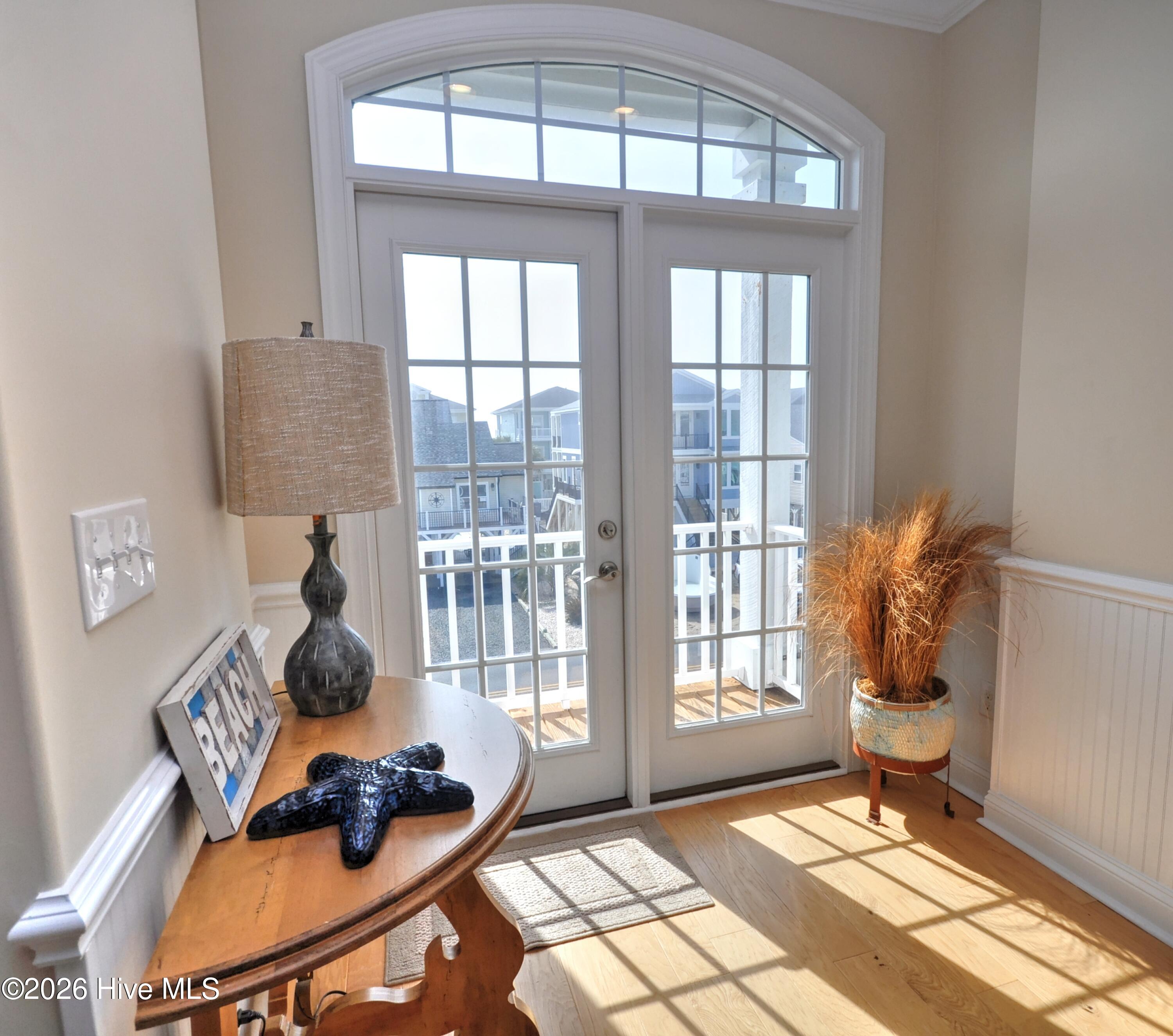 100558783 | Photo 17