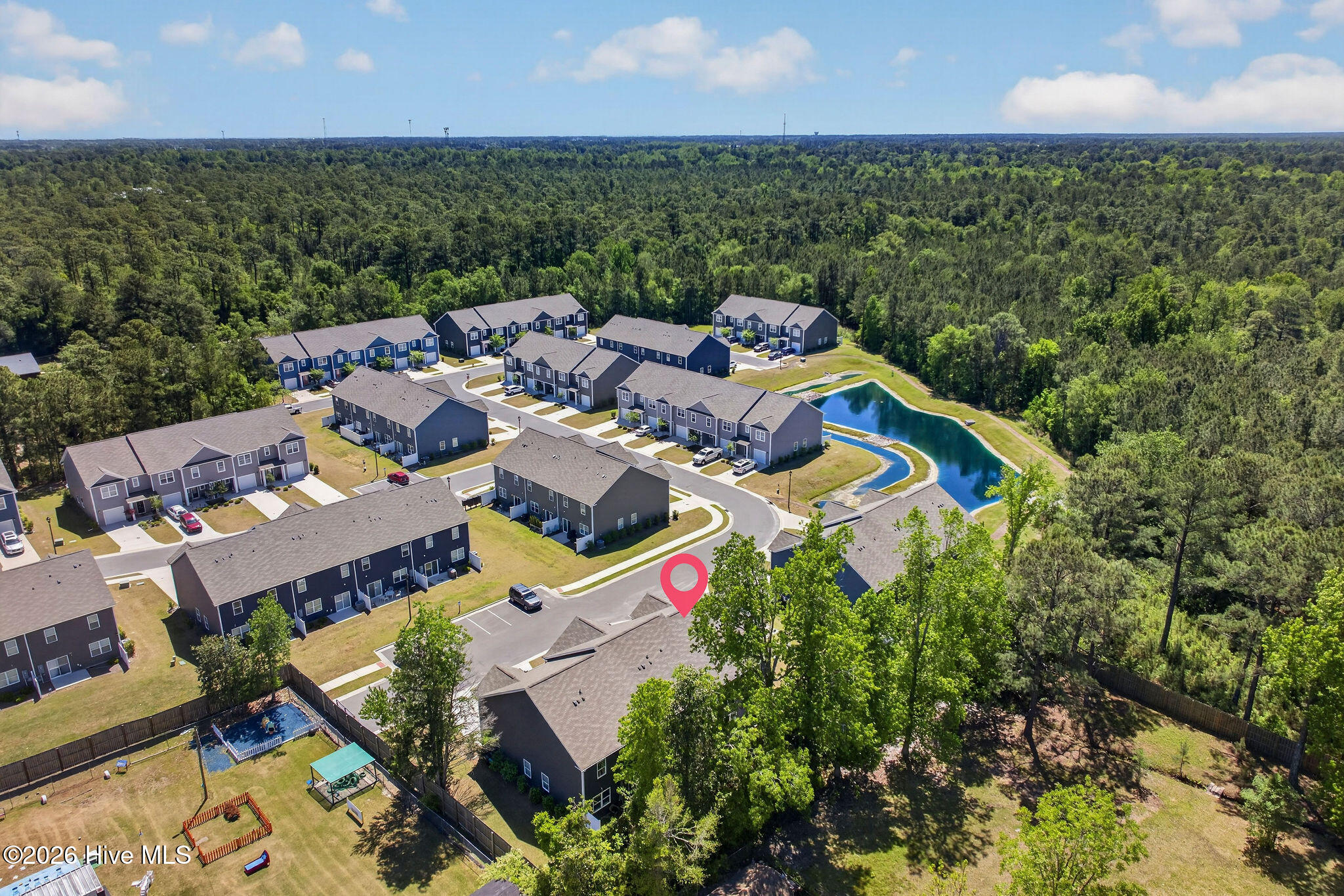 100570180 | Photo 48