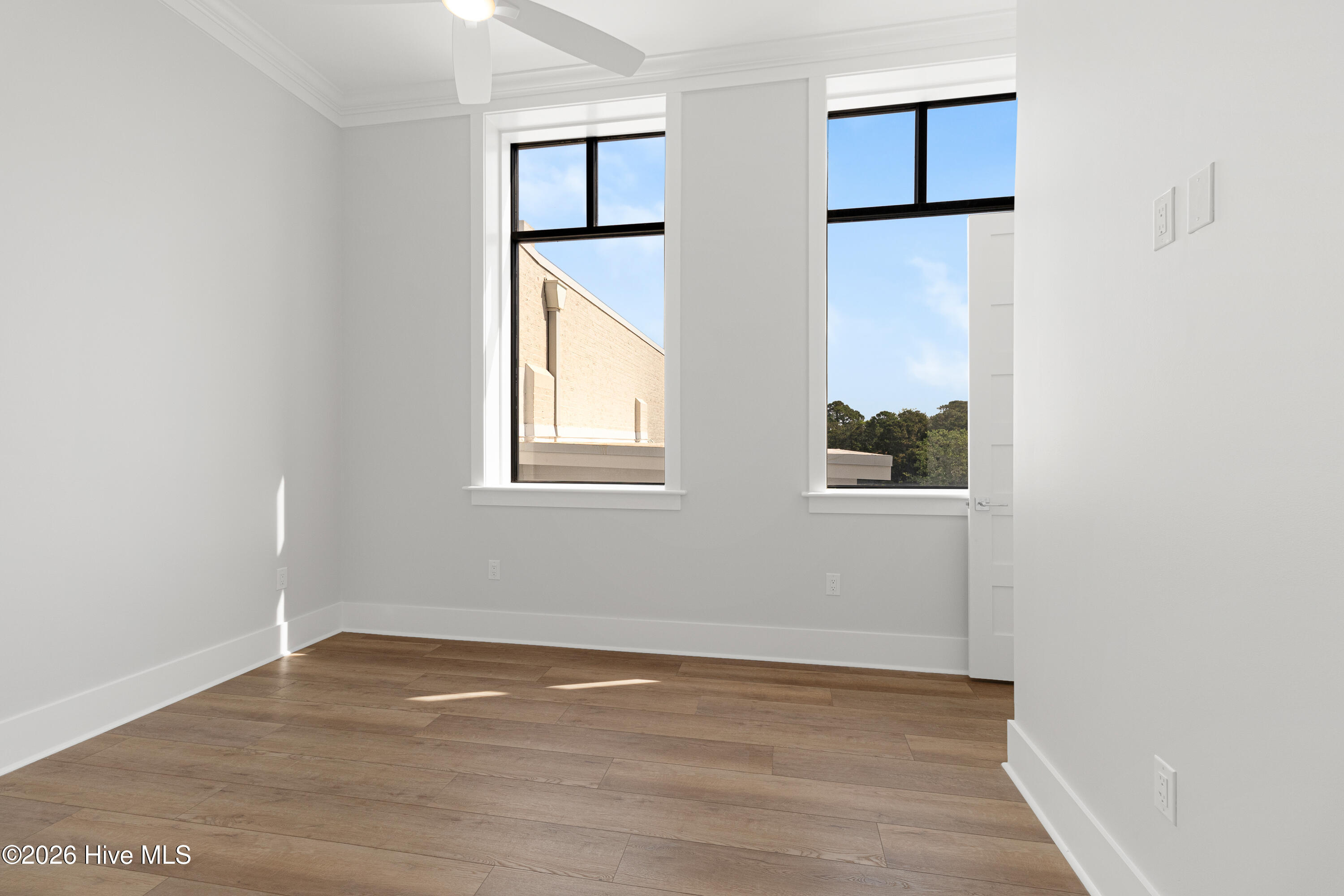 805 Mulberry 