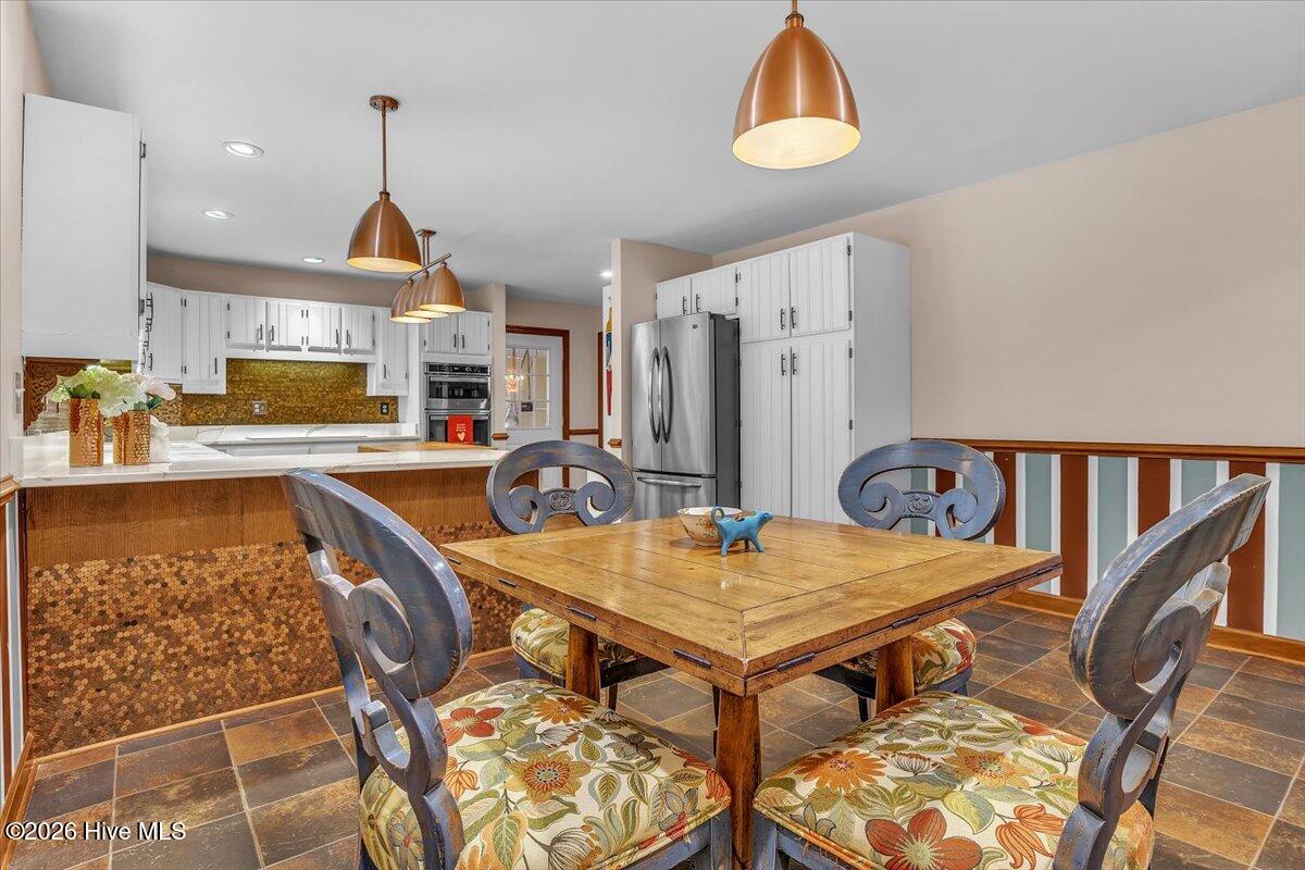 100565591 | Photo 21