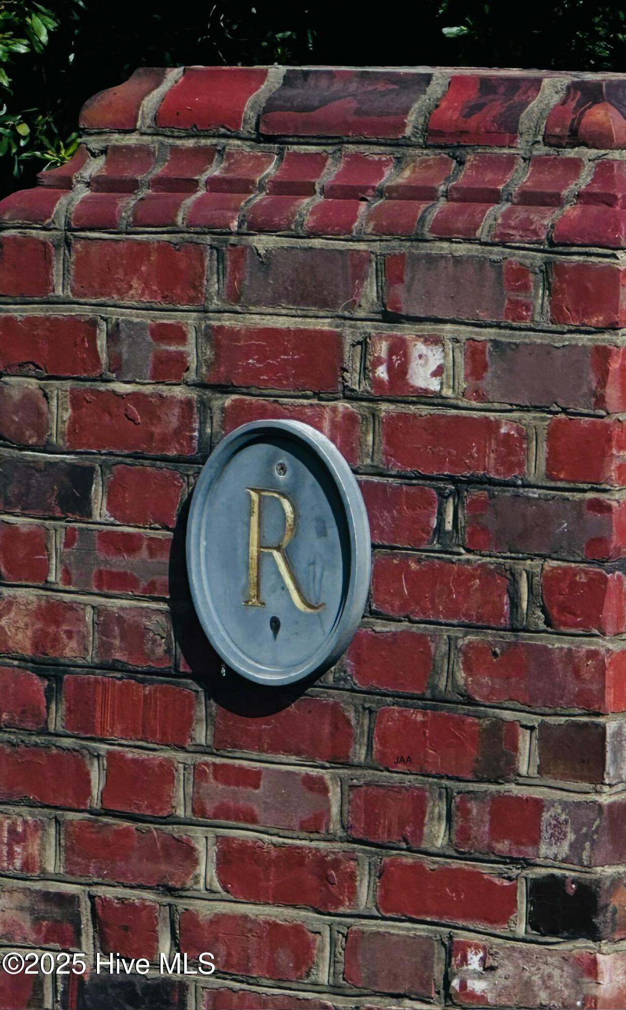 100502360 | Photo 11