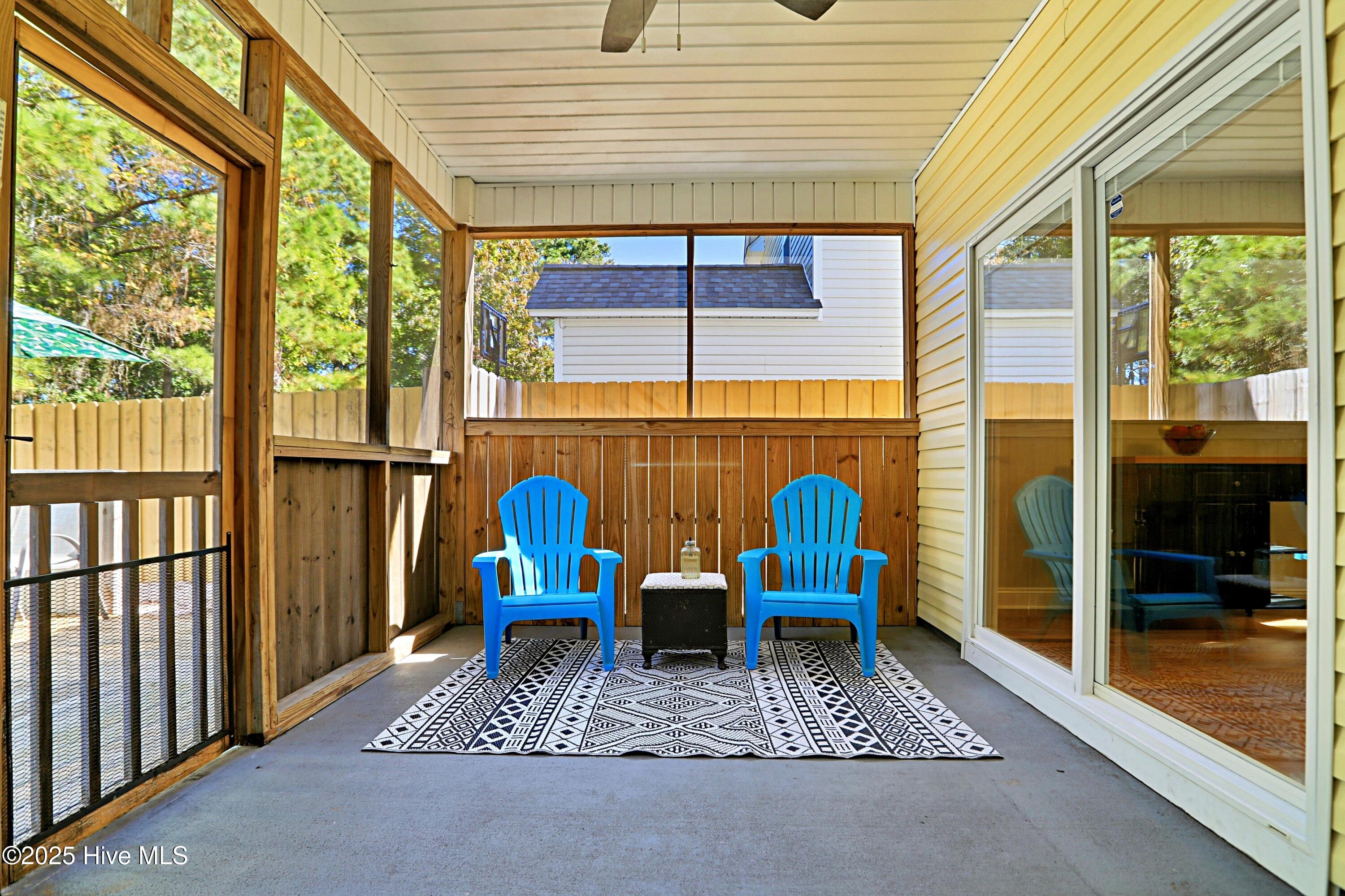 100539974 | Photo 38