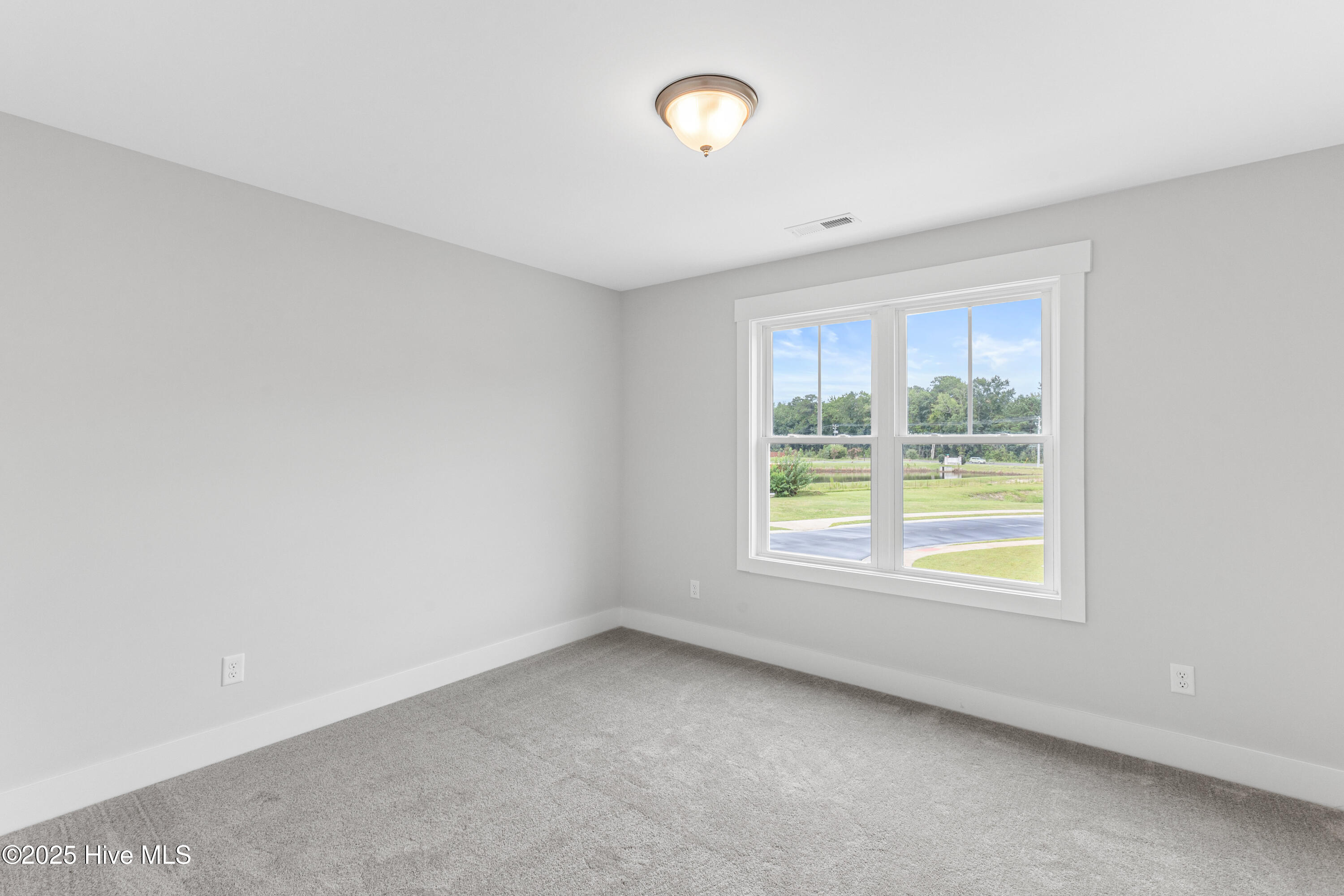 100554905 | Photo 26