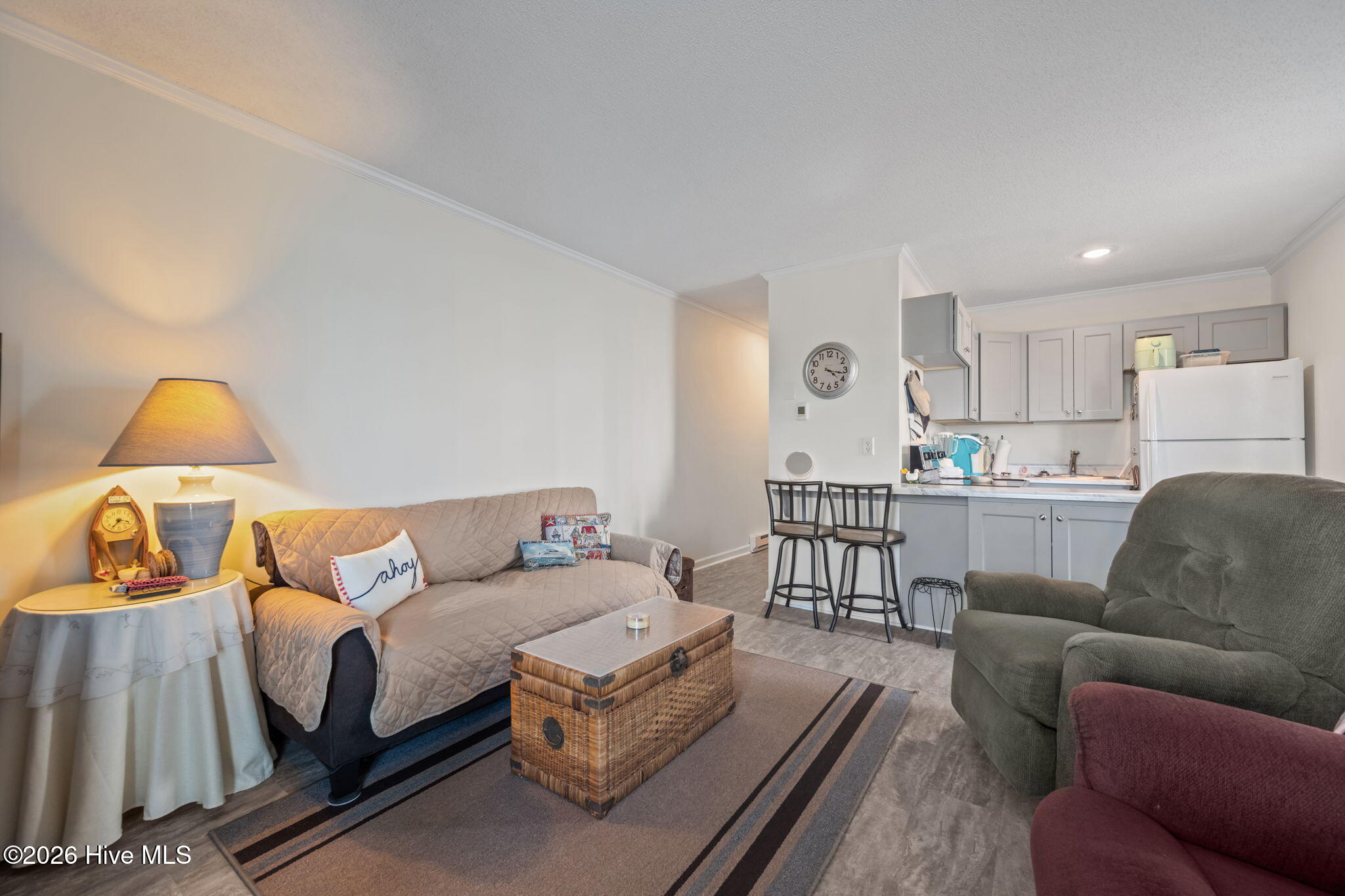 100563730 | Photo 15