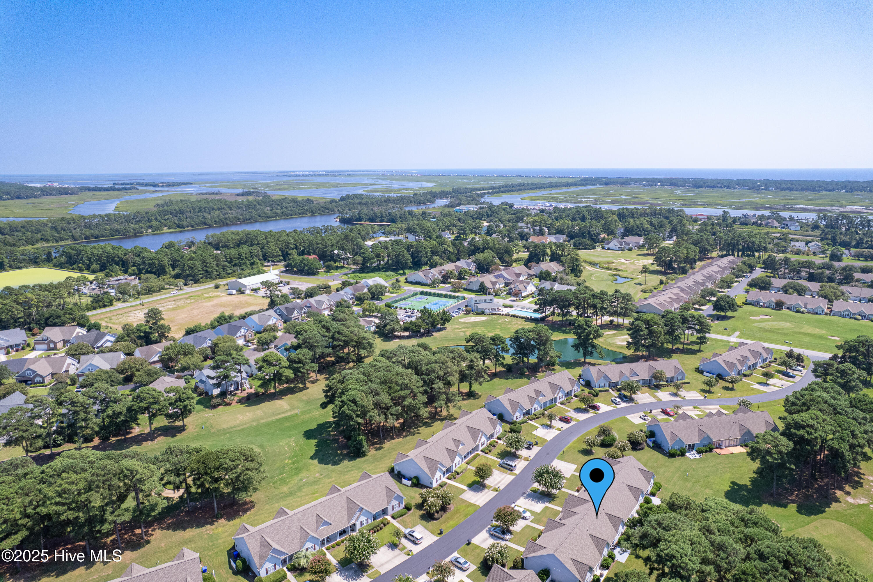 100525236 | Photo 41