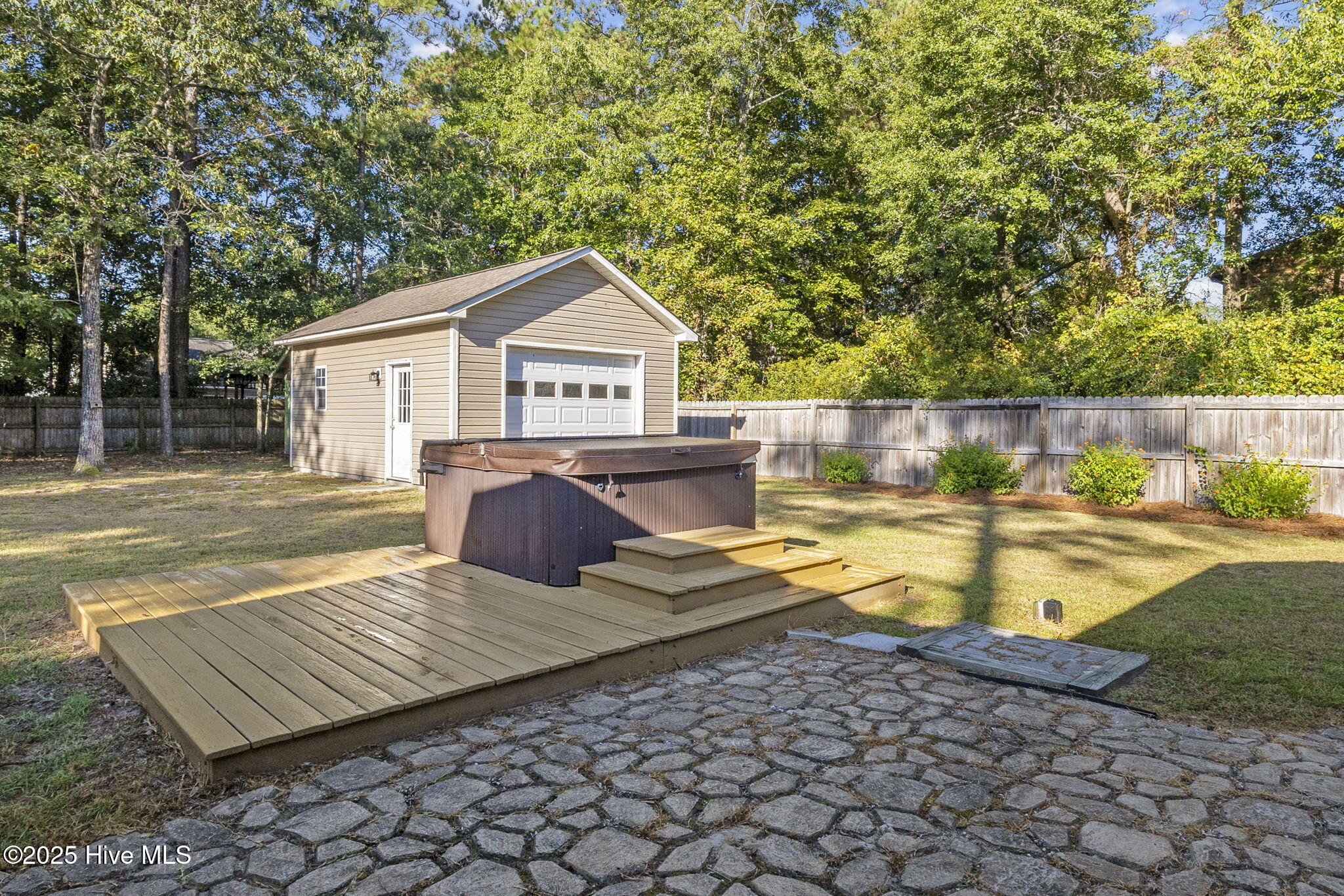 100533353 | Photo 26