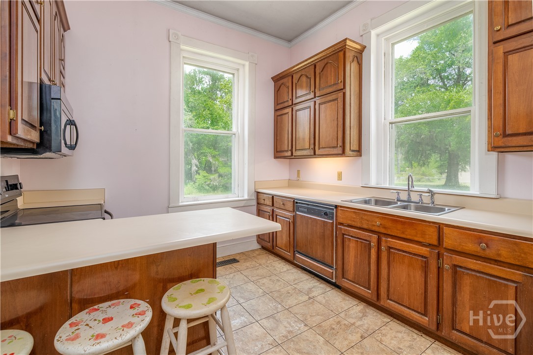 BEFORE - Kitchen, repurposed as Laundry Room