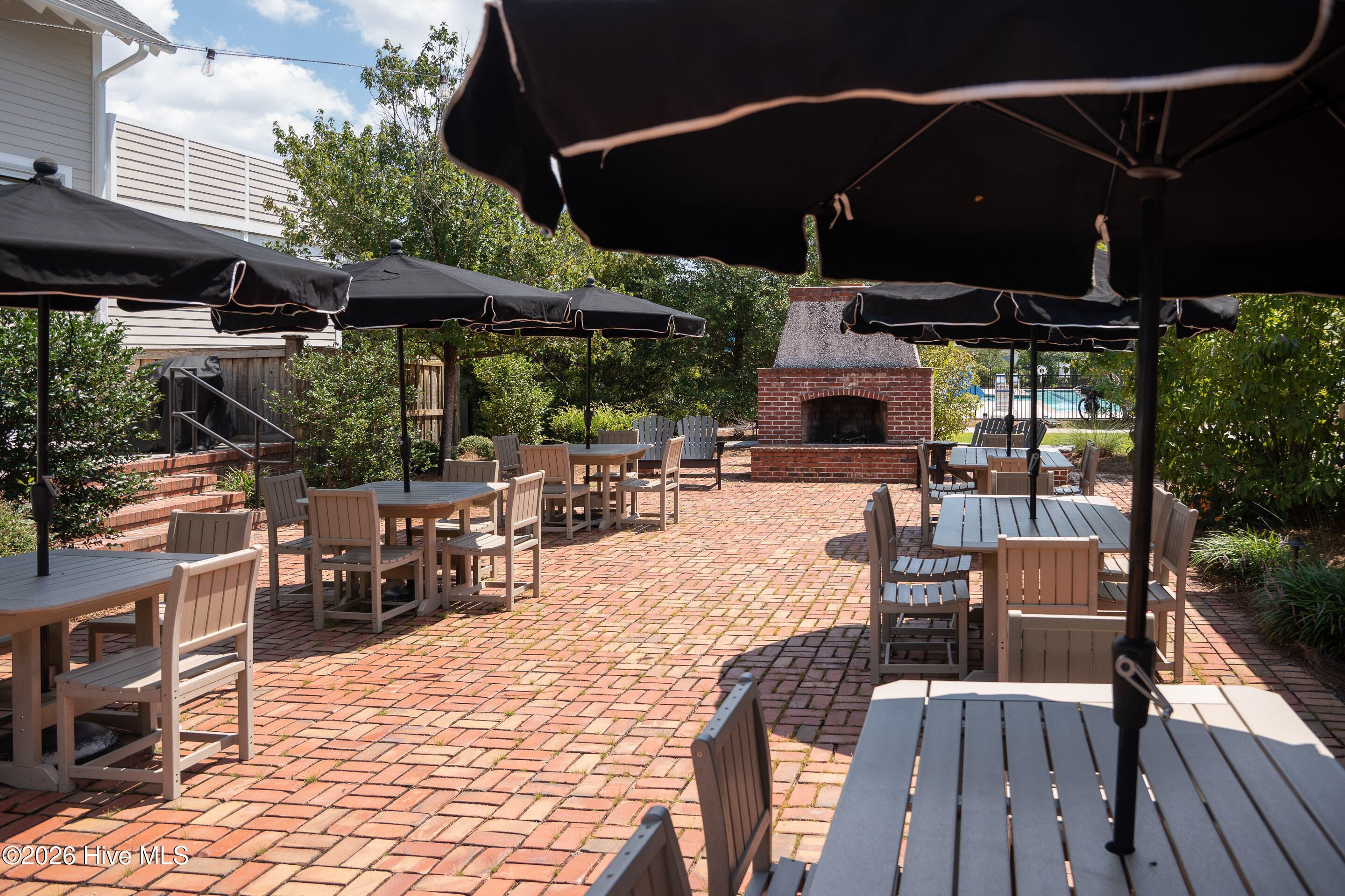 100552091 | Photo 55