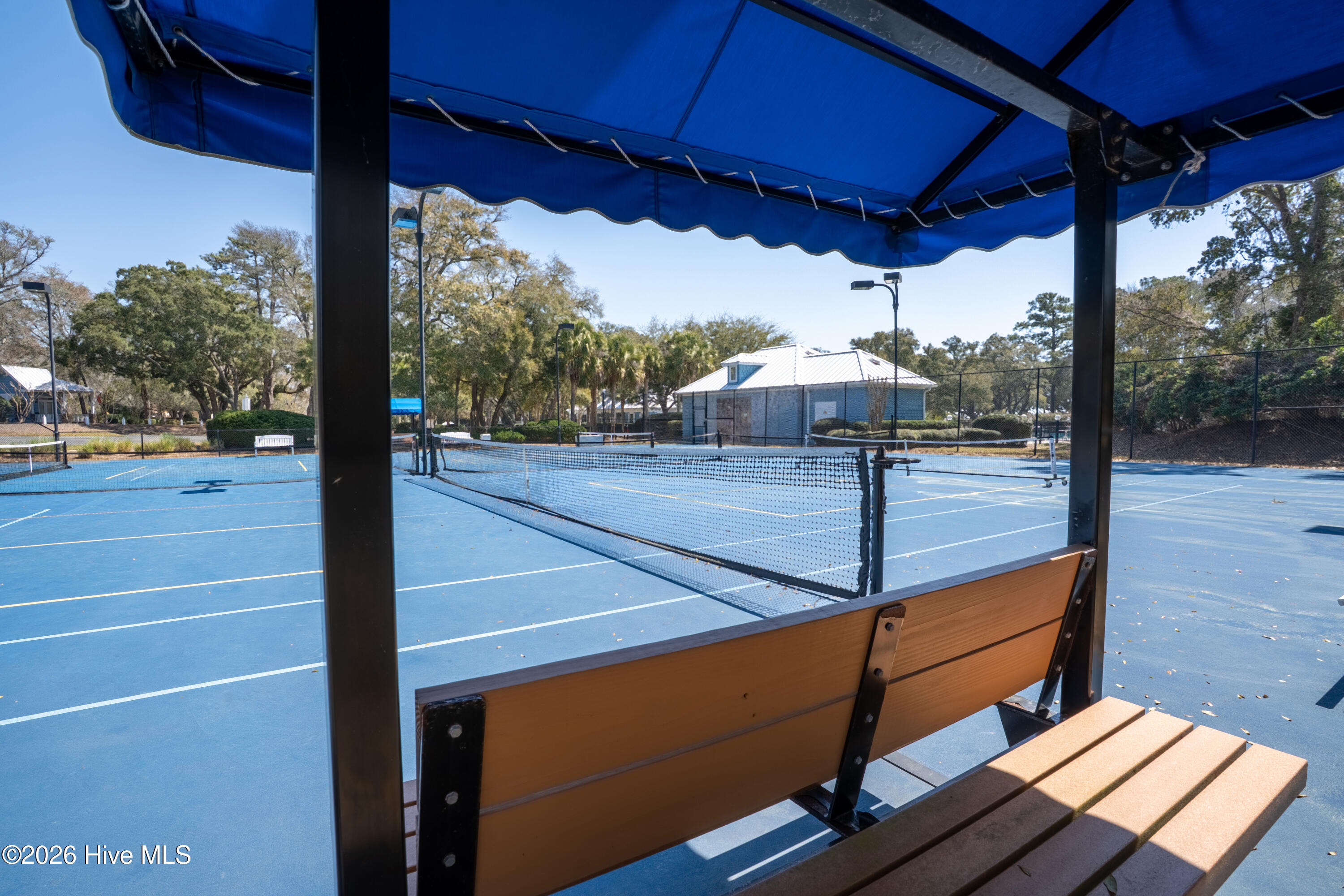 100558388 | Photo 30