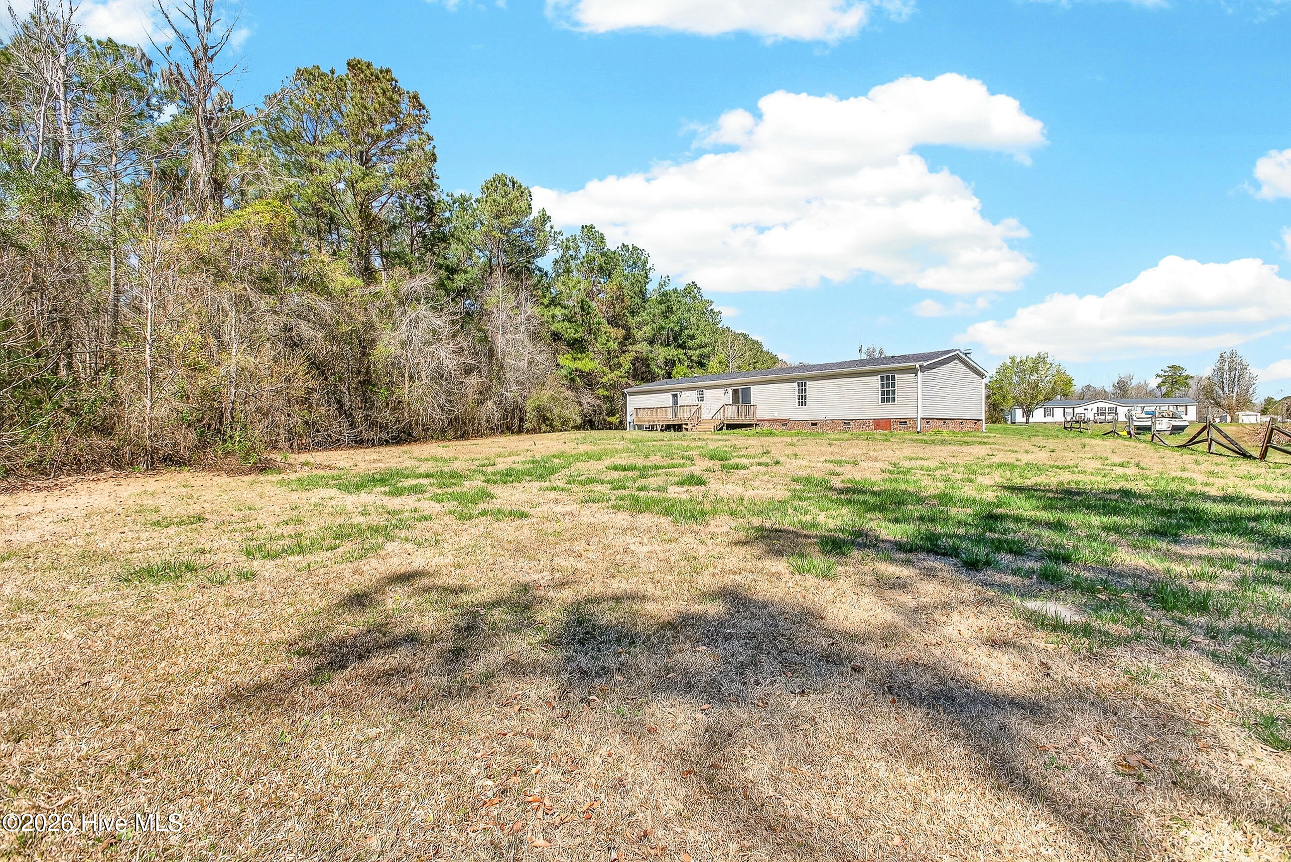 100560826 | Photo 24