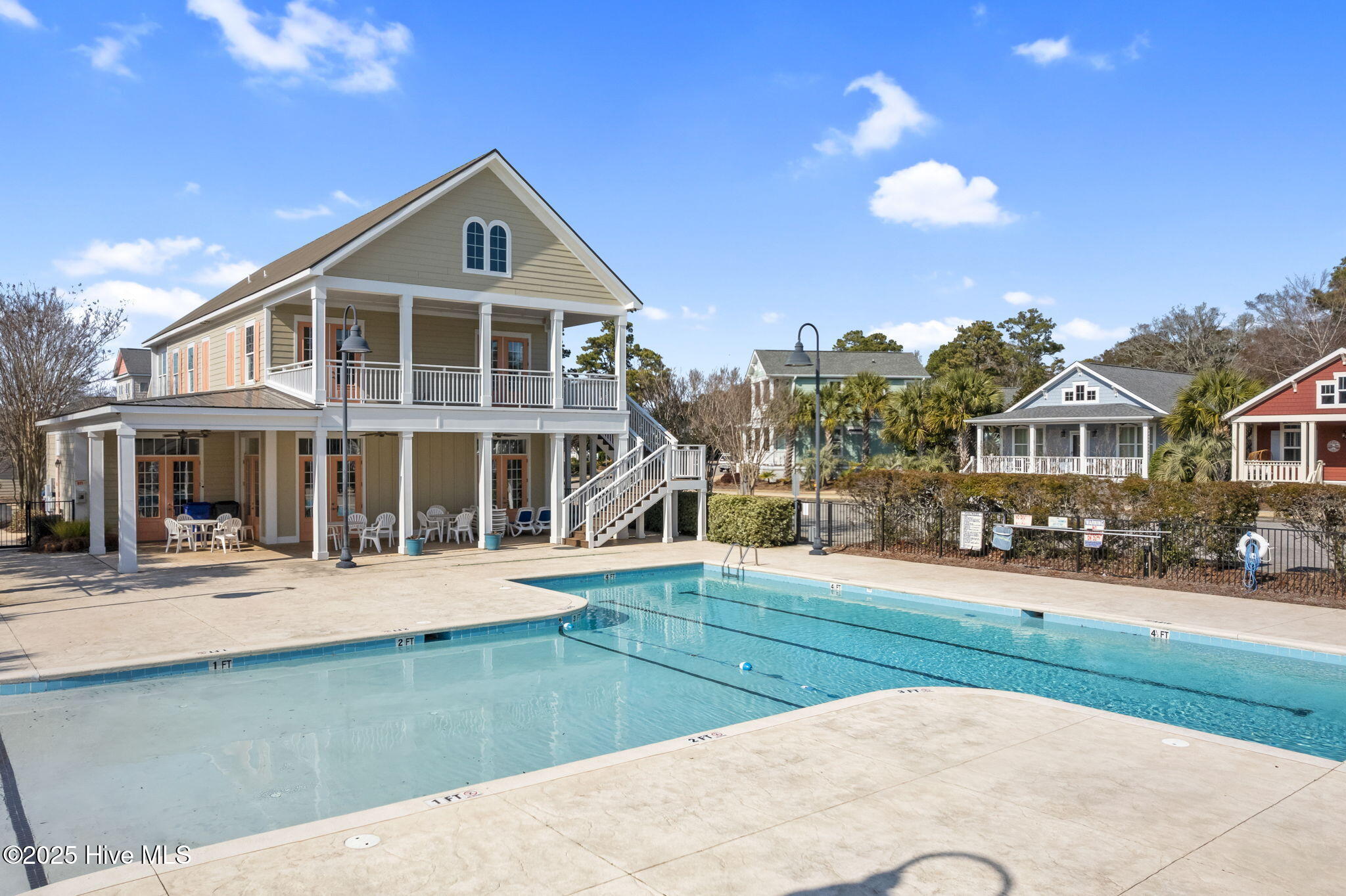 100536977 | Photo 79