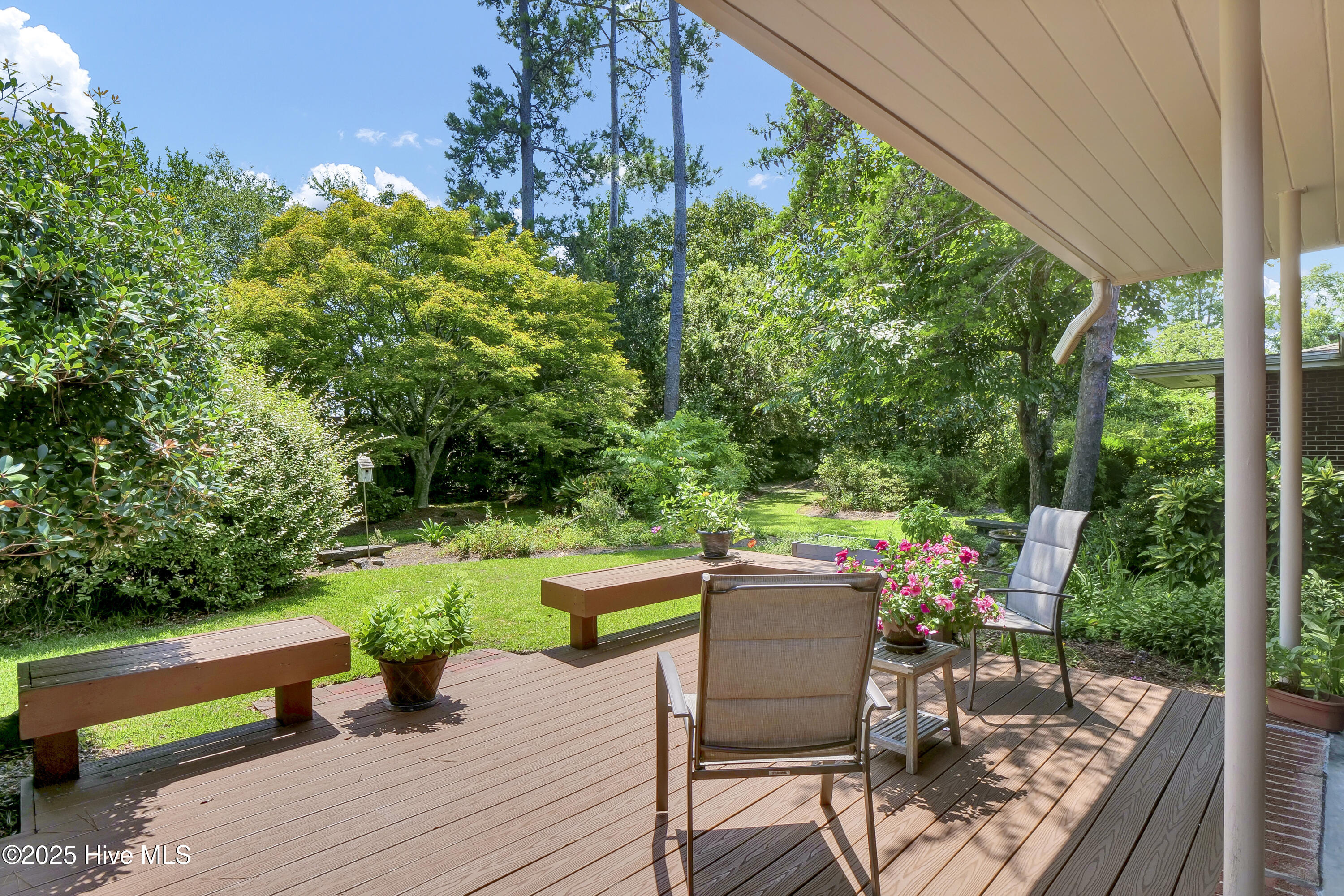 100522690 | Photo 40