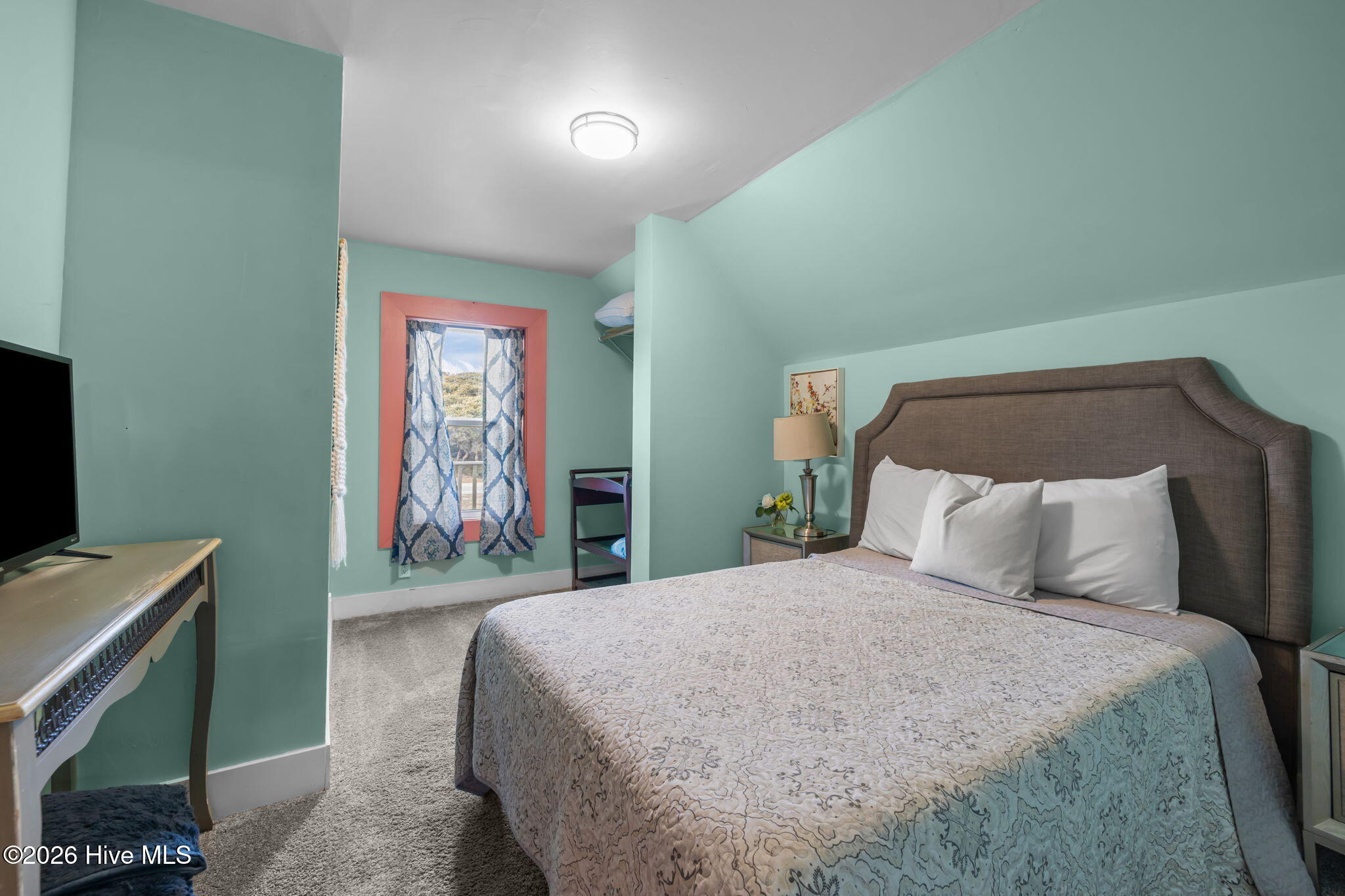 100552691 | Photo 23