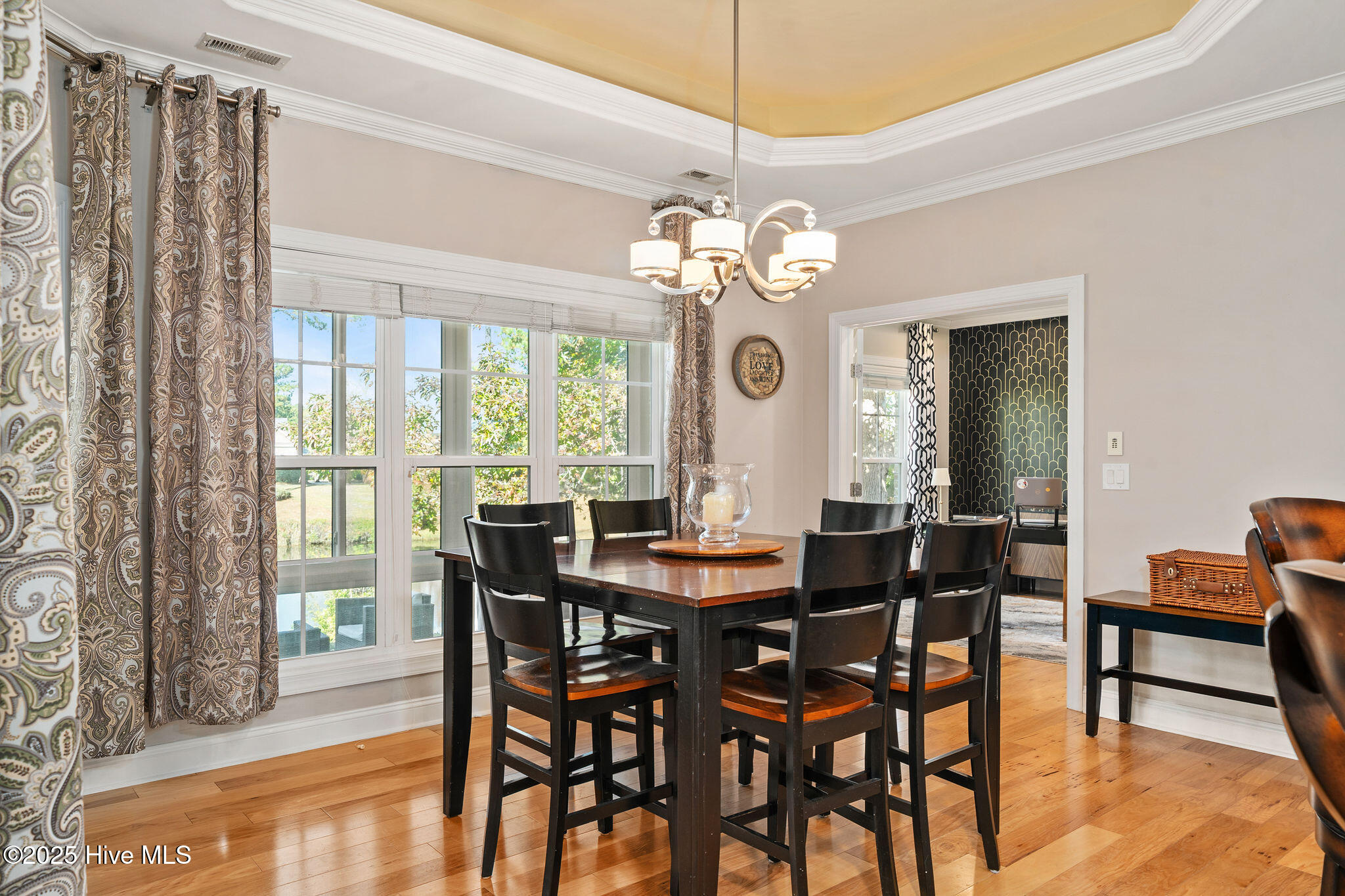 100542453 | Photo 10