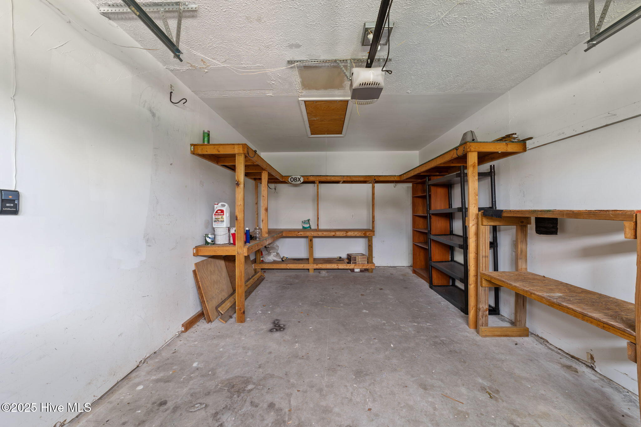 100540670 | Photo 22