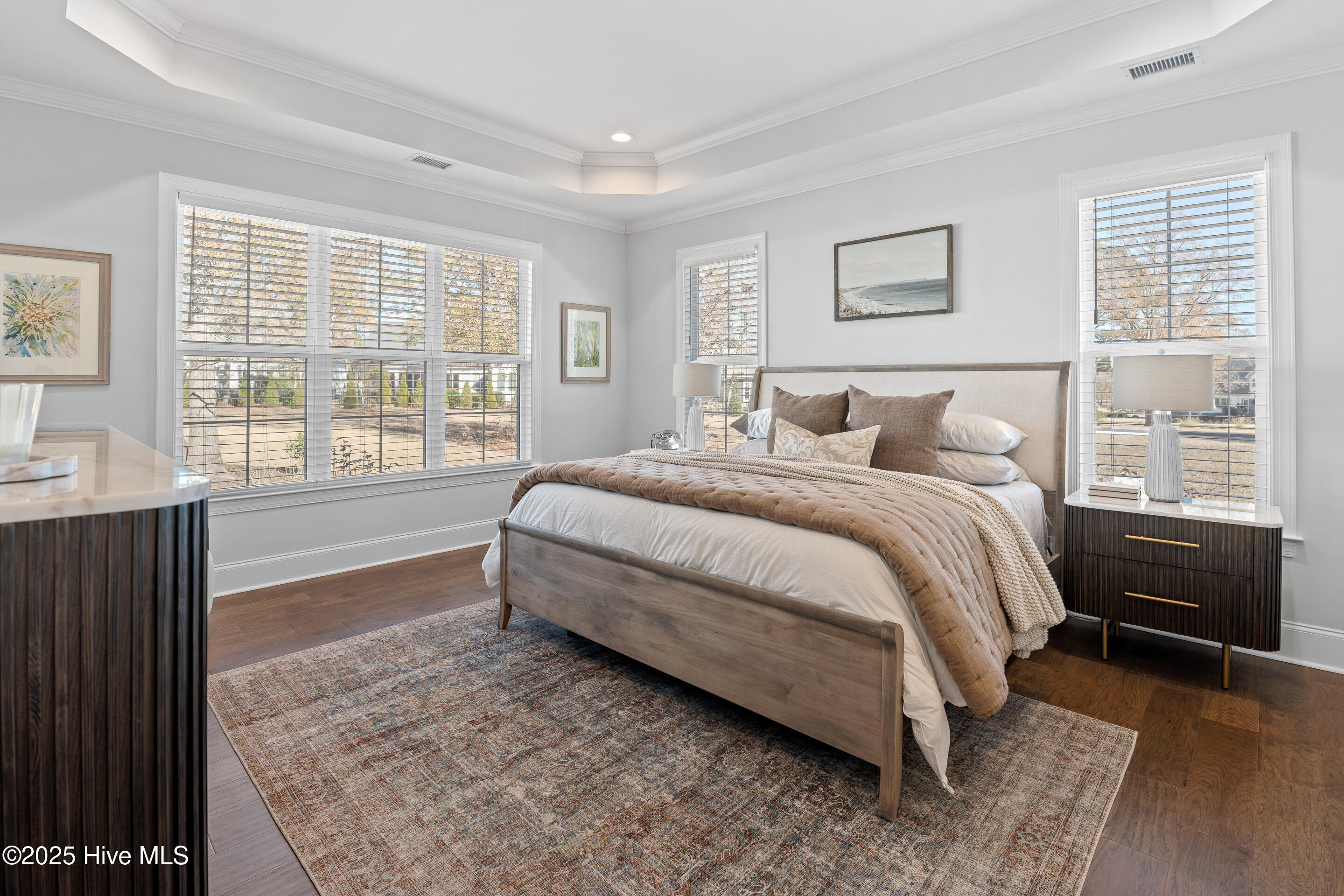 100545902 | Photo 52