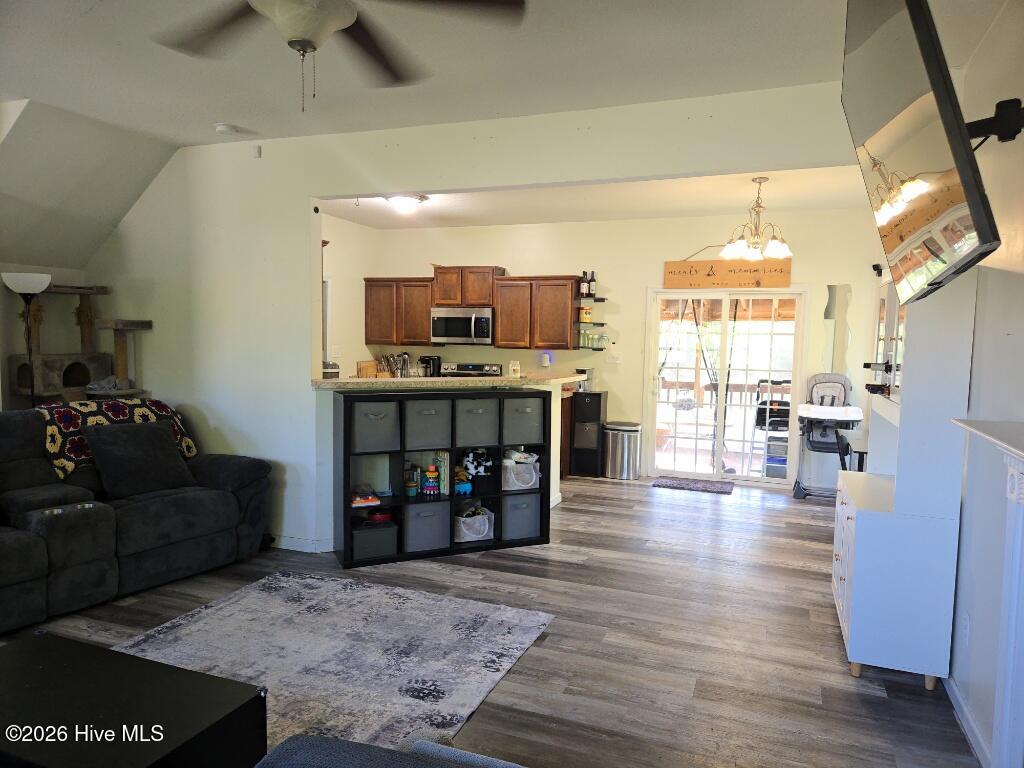 213 Cottage Brook Court, Richlands, NC, 28574