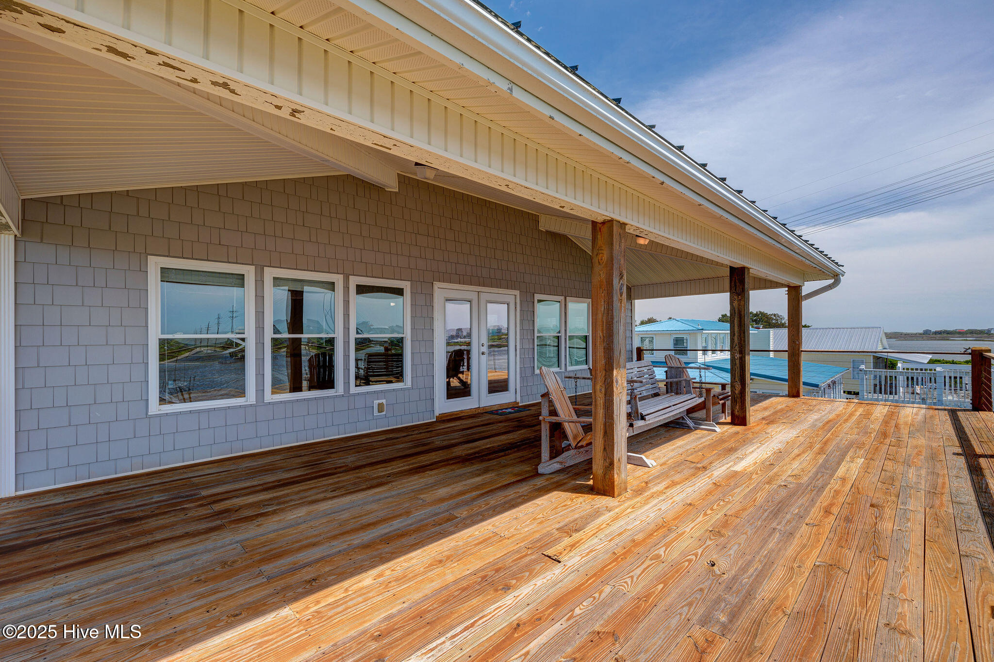 100505826 | Photo 25