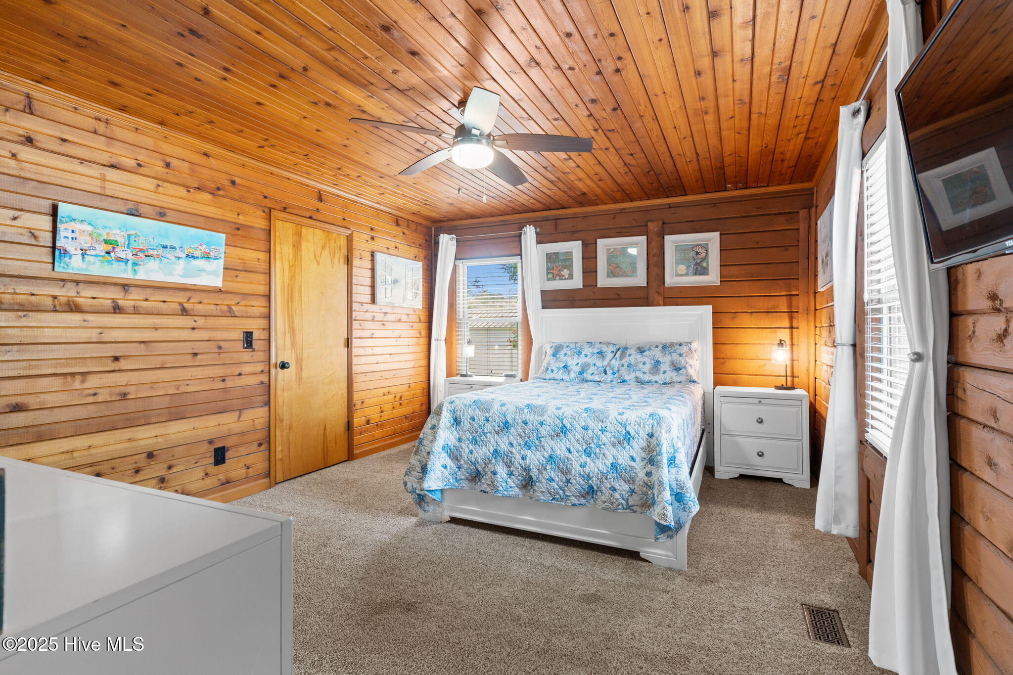 100511557 | Photo 23