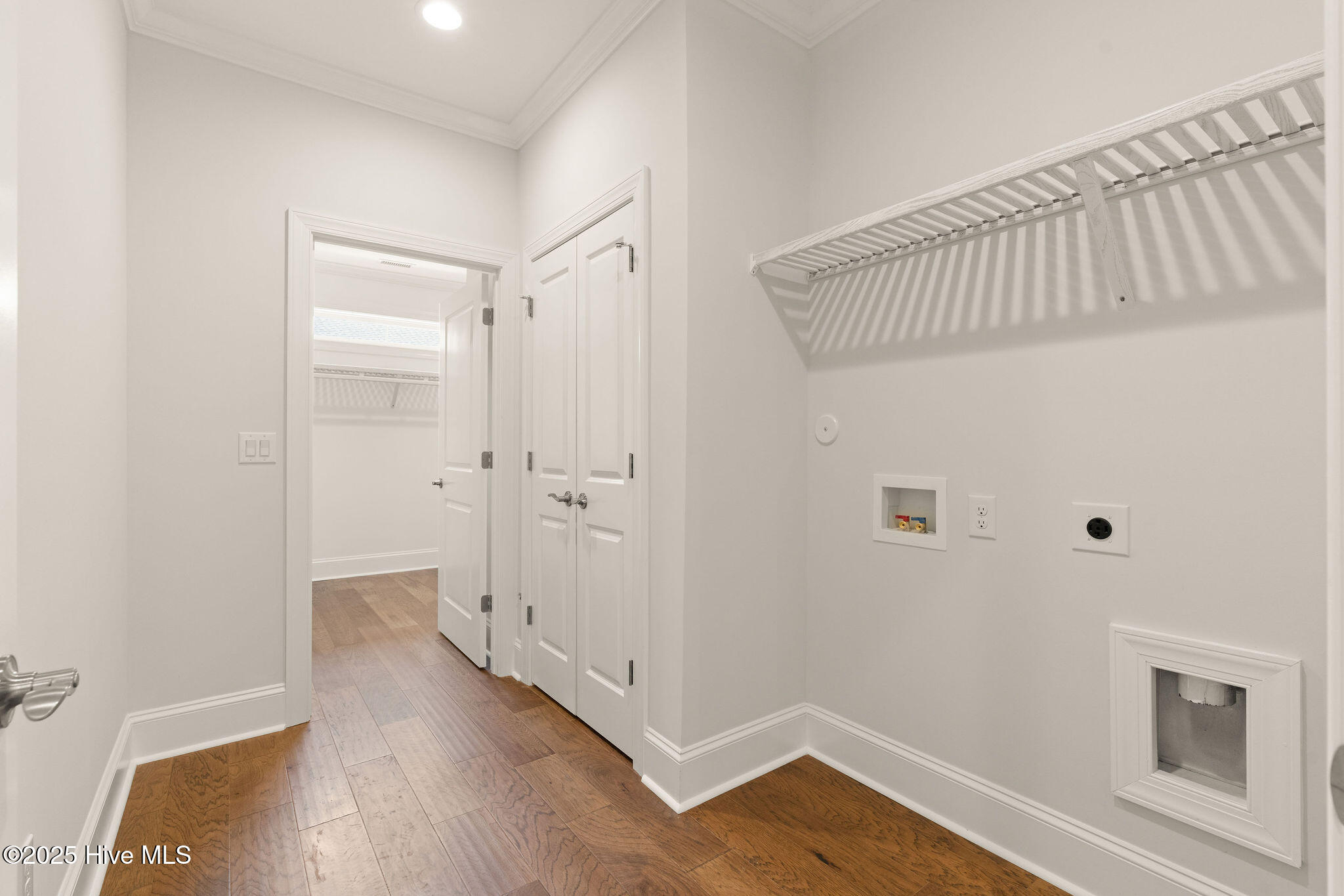 100530000 | Photo 43