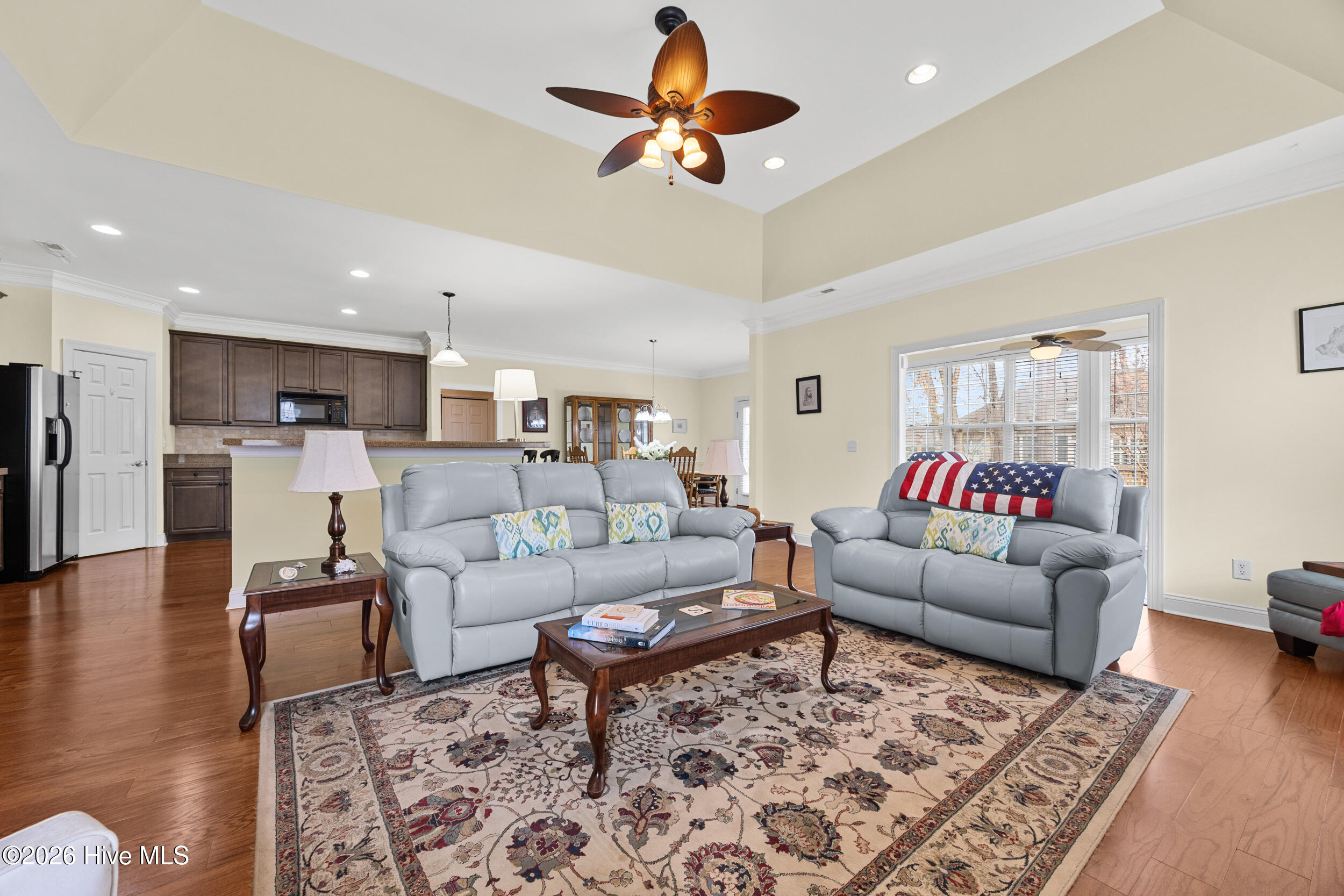 100564950 | Photo 16