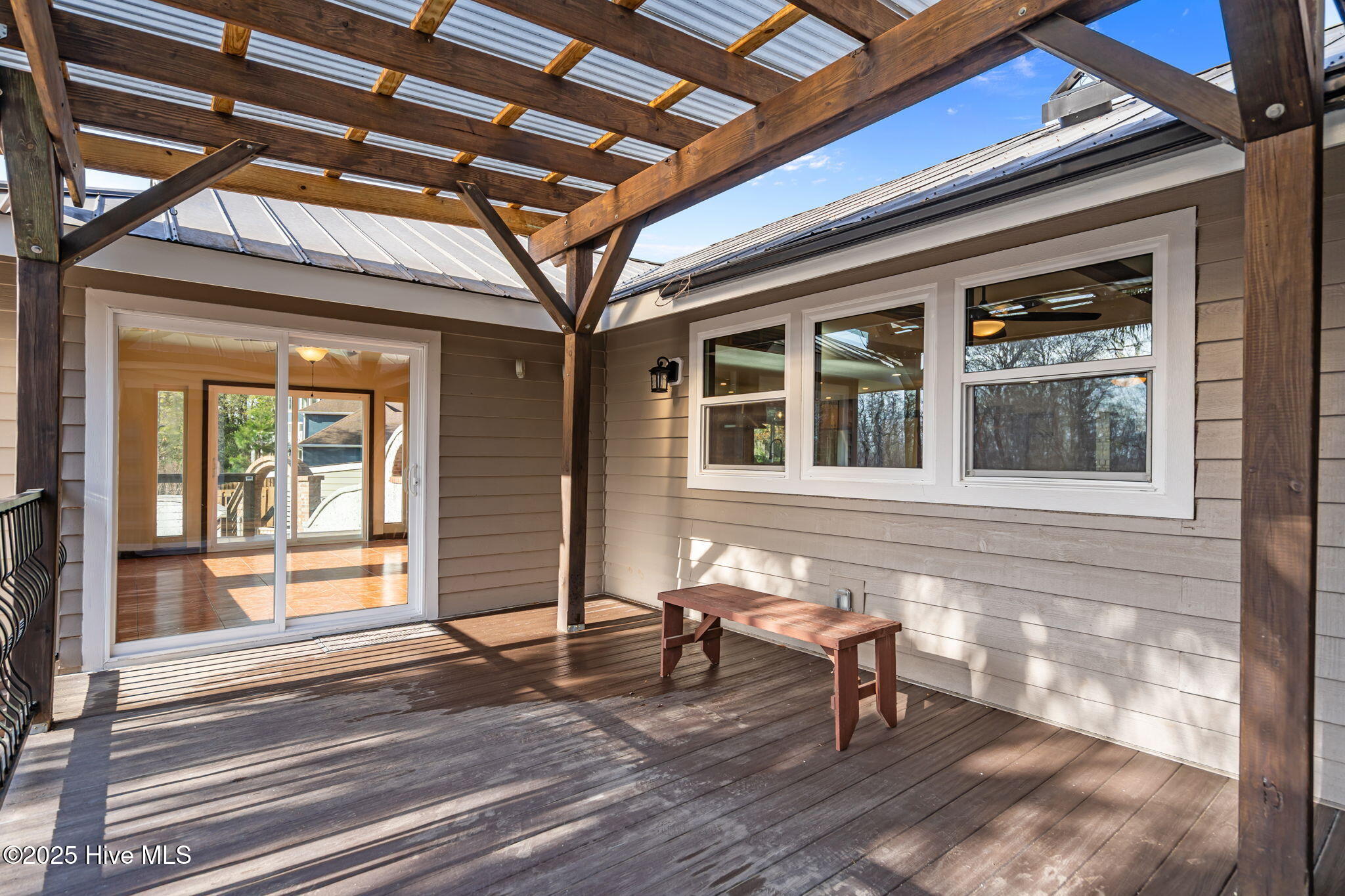 100536455 | Photo 41