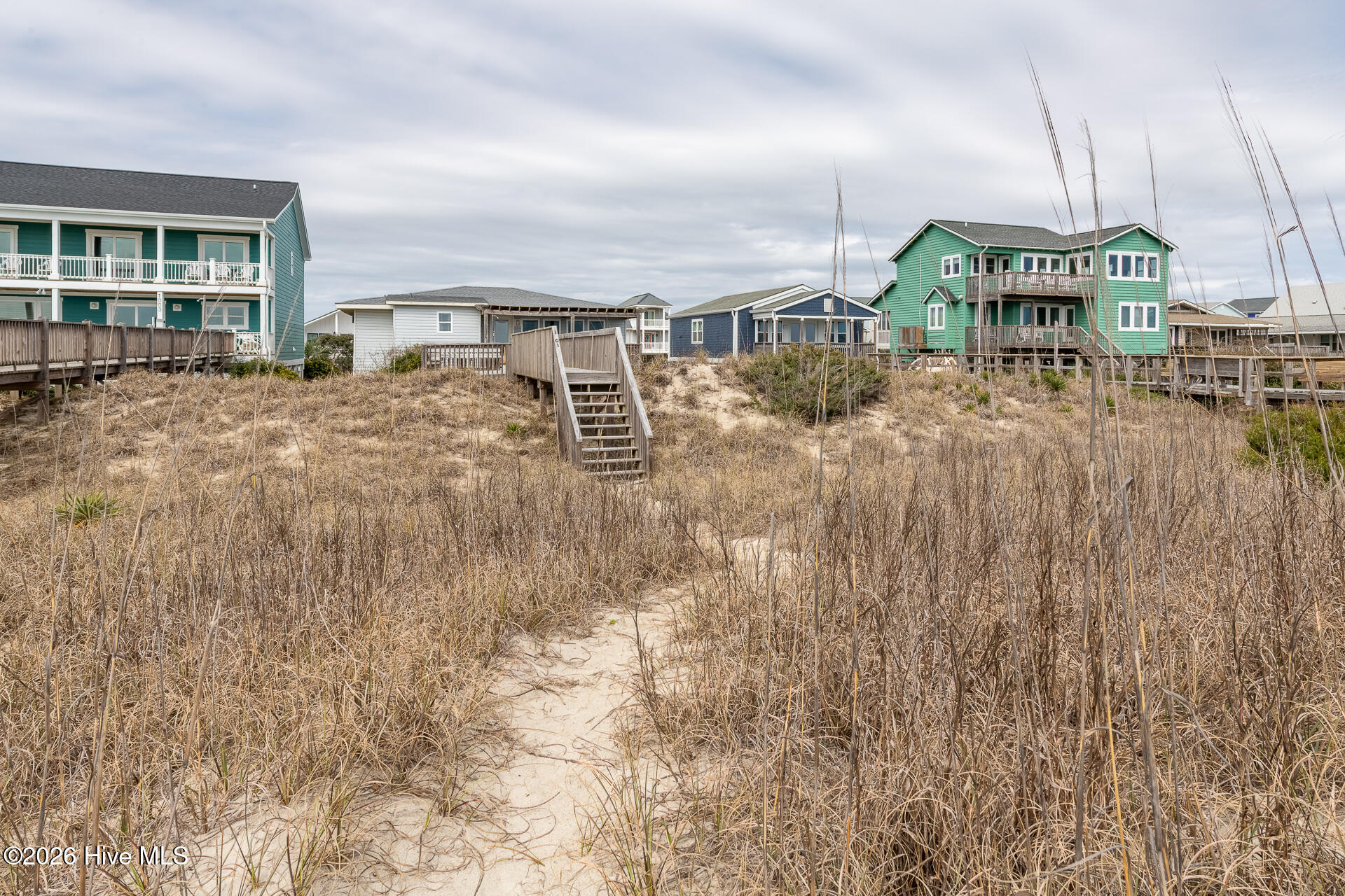 100560941 | Photo 35