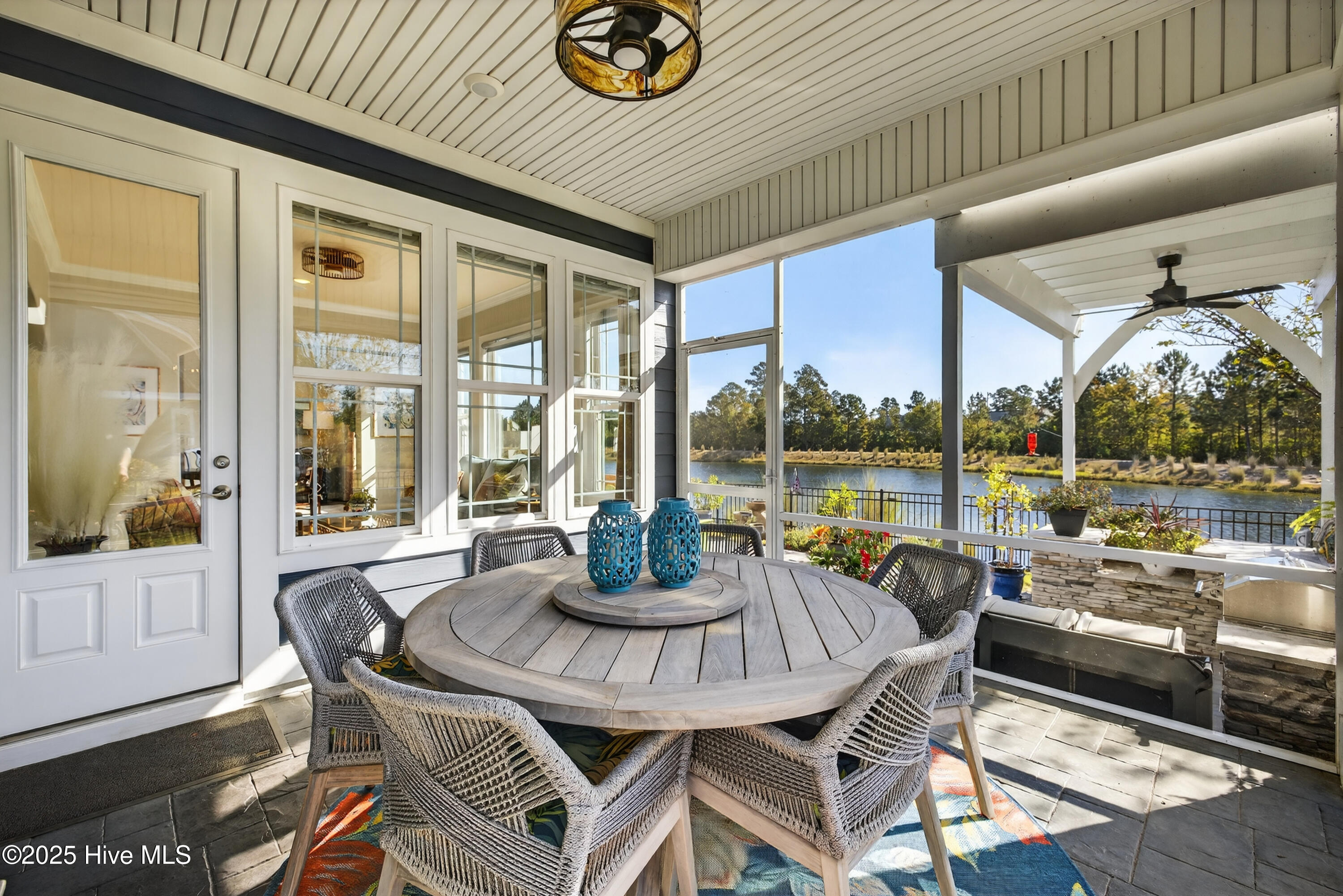 100541108 | Photo 31