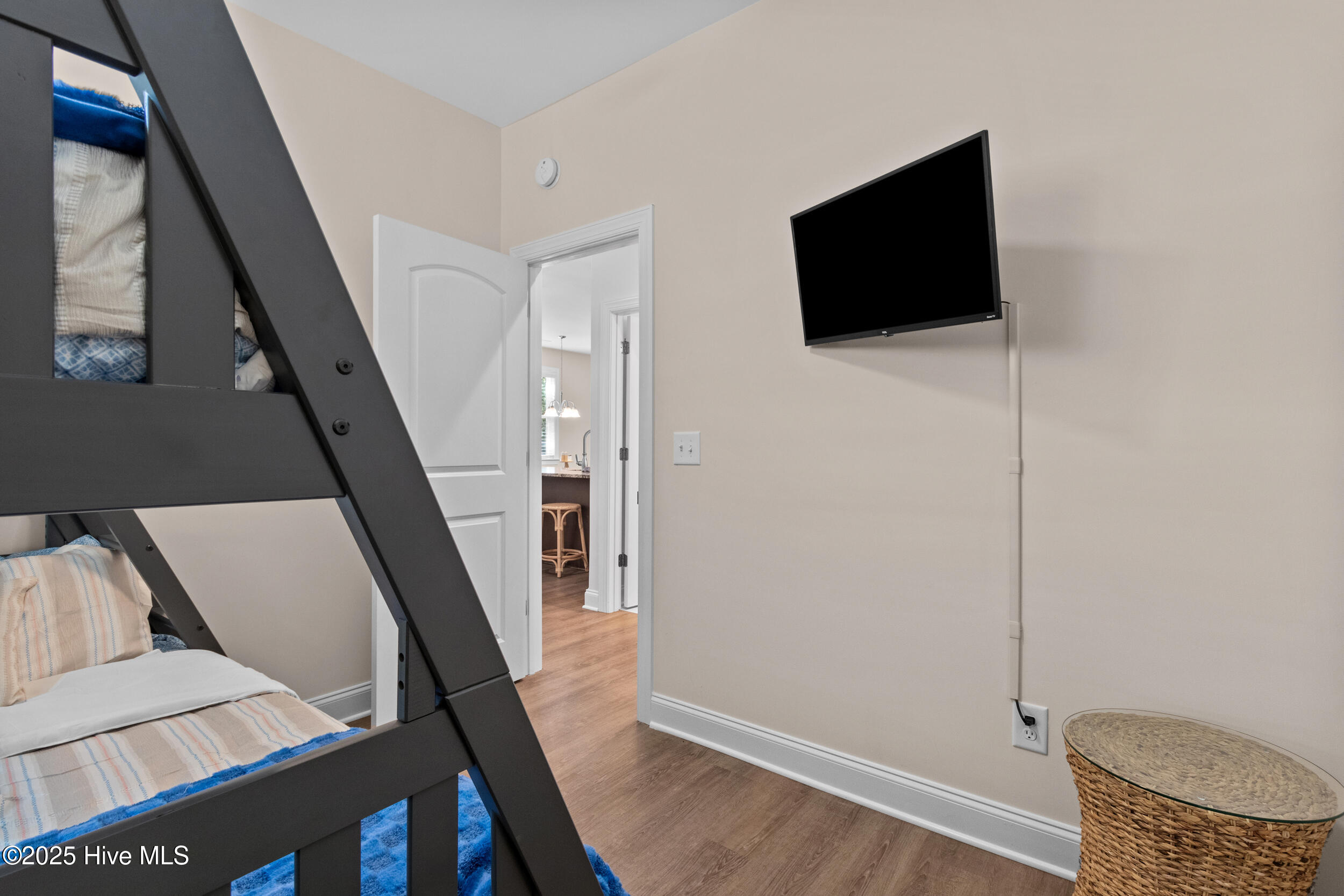 100537622 | Photo 30