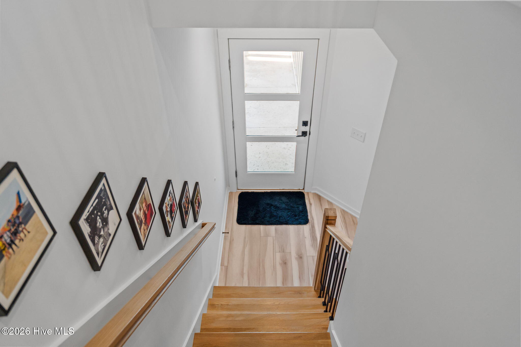 100559537 | Photo 27