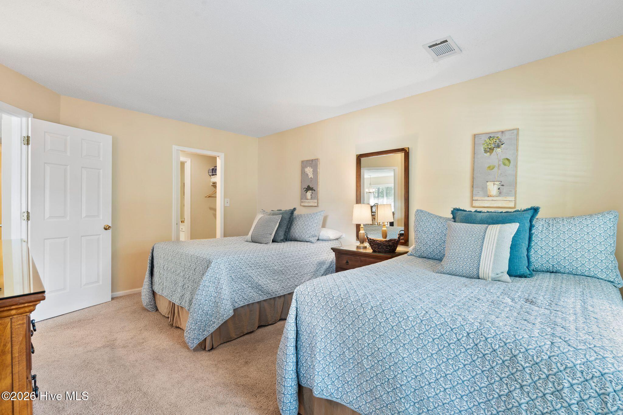 100552721 | Photo 19