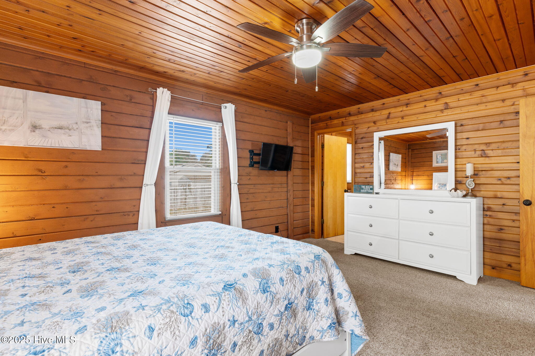 100511557 | Photo 24