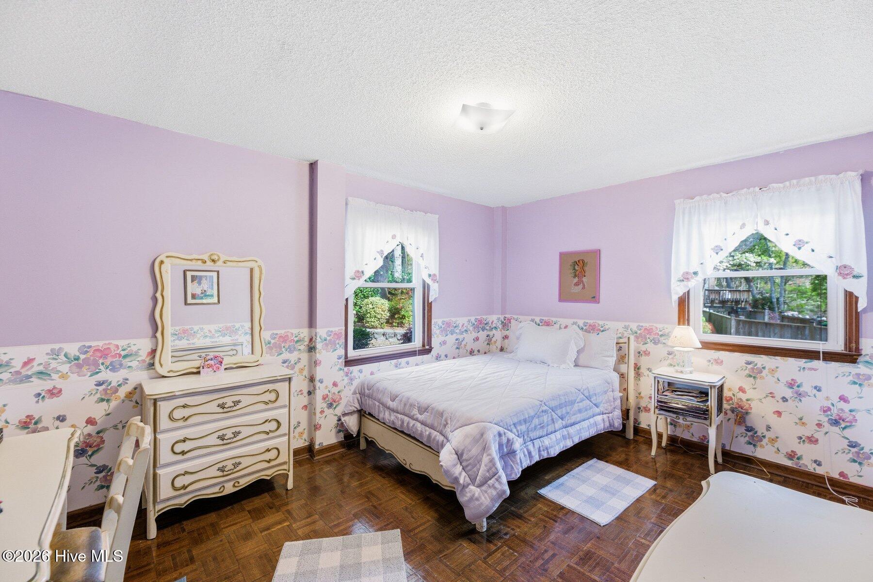 100564189 | Photo 31