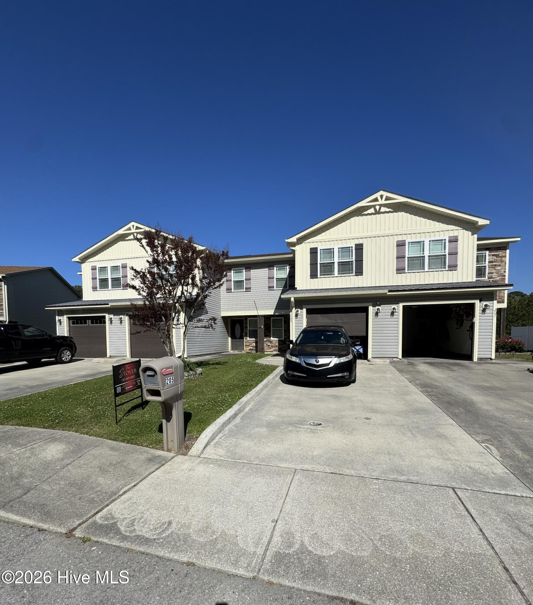 100566415 | Photo 27