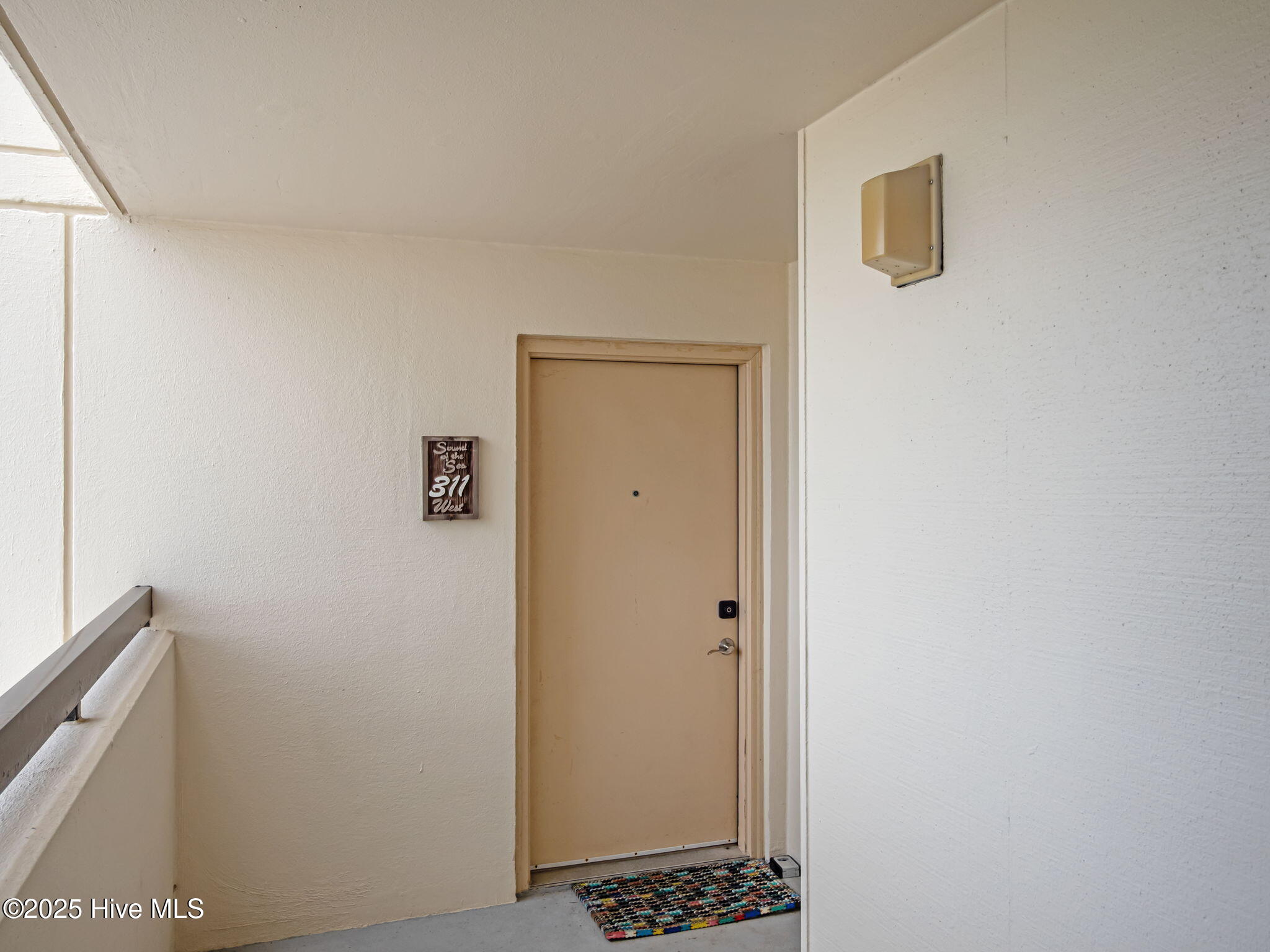 100520425 | Photo 45