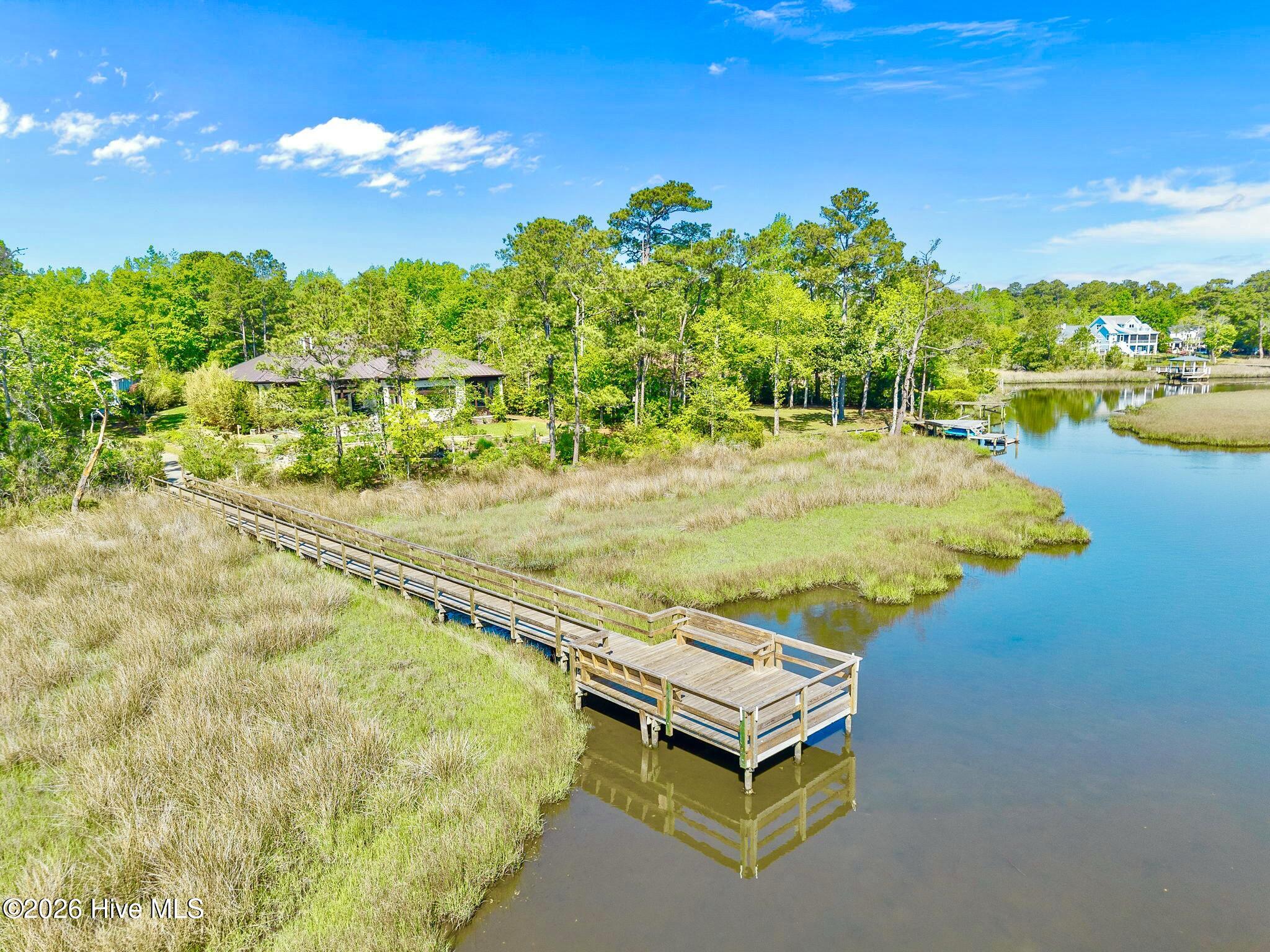 100567886 | Photo 98